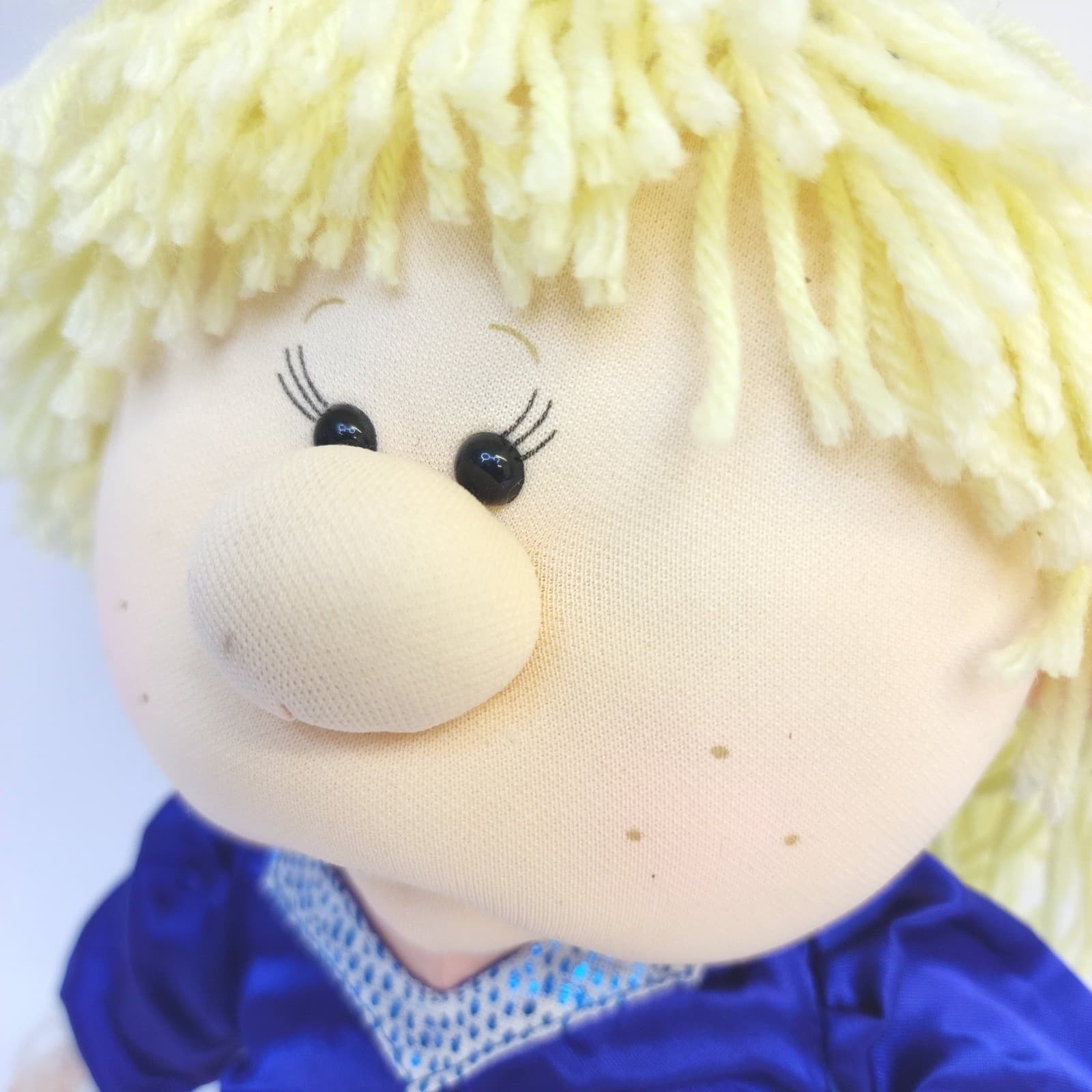 Grand Ole Opry The Opry Kids Plush Doll Blonde Yarn Hair Blue Sequin Dress 12" - Thumbnail 3