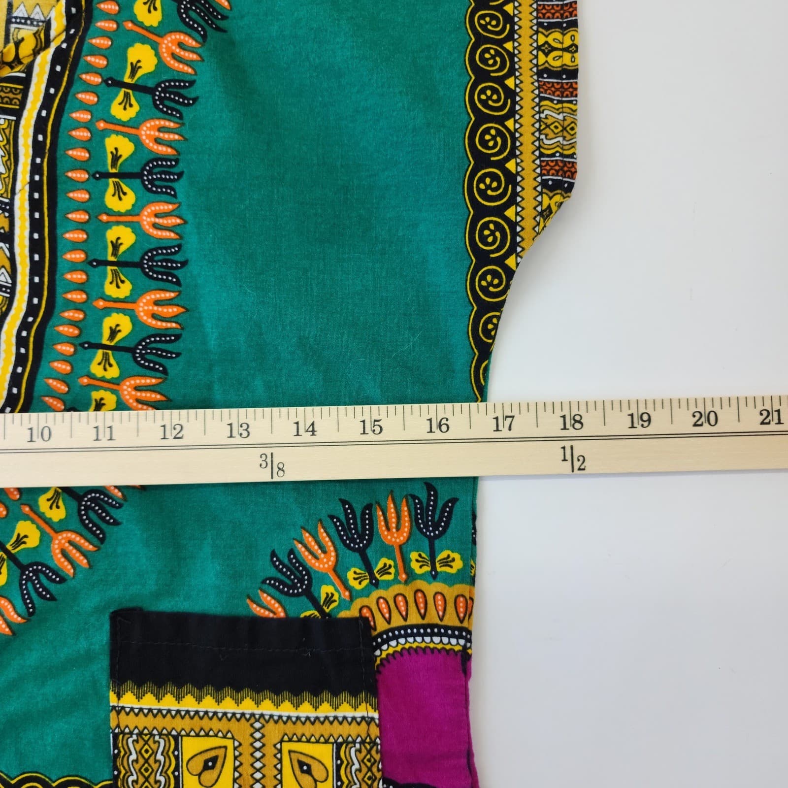 Unisex Green Dashiki 2 Piece Set V-Neck Top and Shorts African Print Tribal S/M - Thumbnail 5