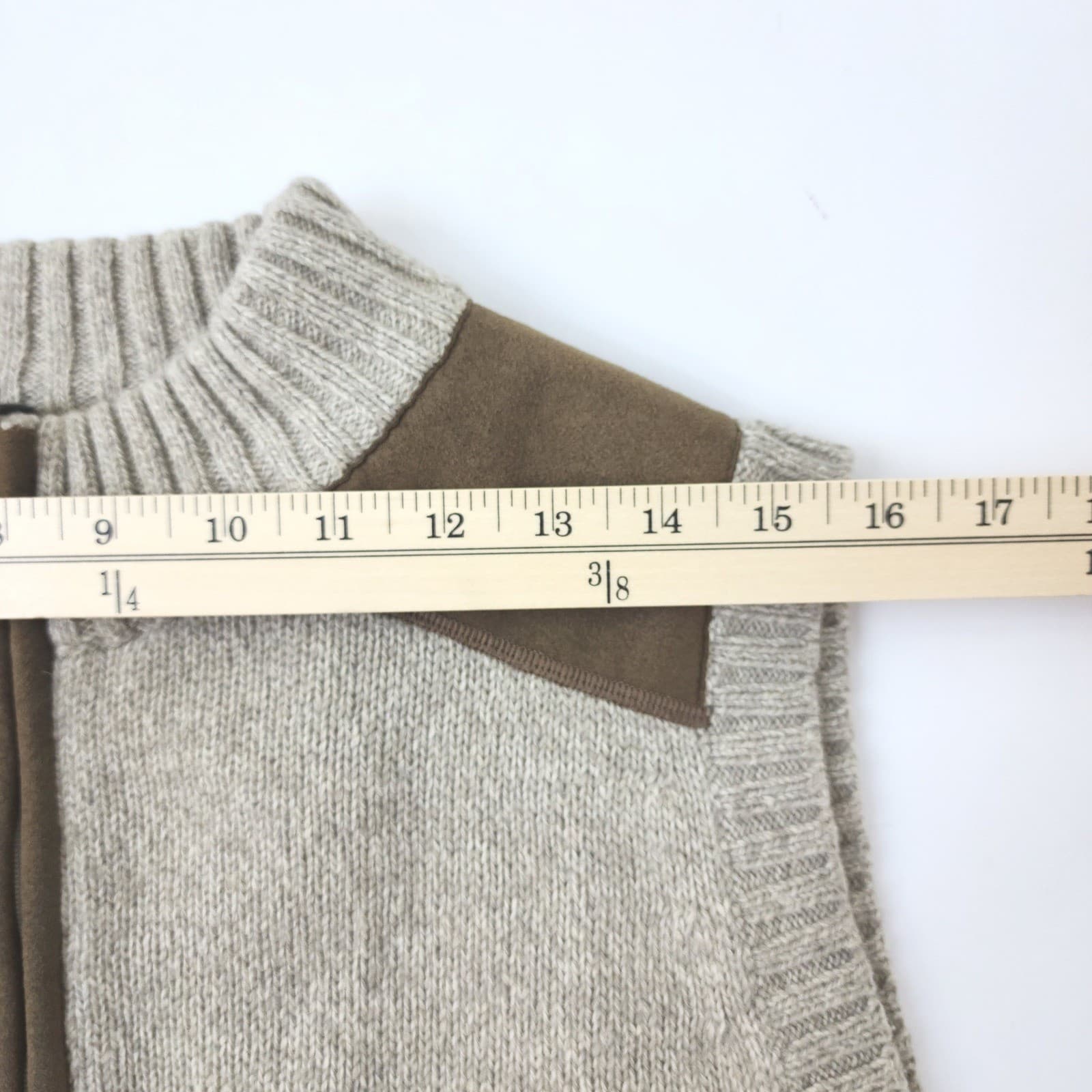 Cabelas Outfitter Series Mens Medium Full Zip Sweater Vest Oatmeal Brown Patches - Thumbnail 4