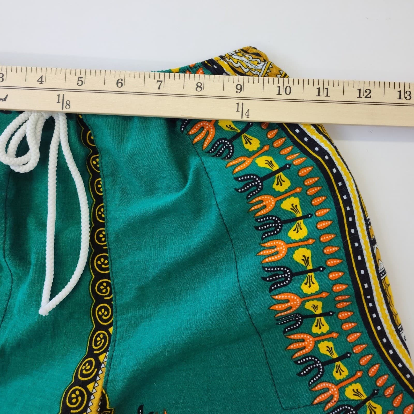 Unisex Green Dashiki 2 Piece Set V-Neck Top and Shorts African Print Tribal S/M - Thumbnail 3
