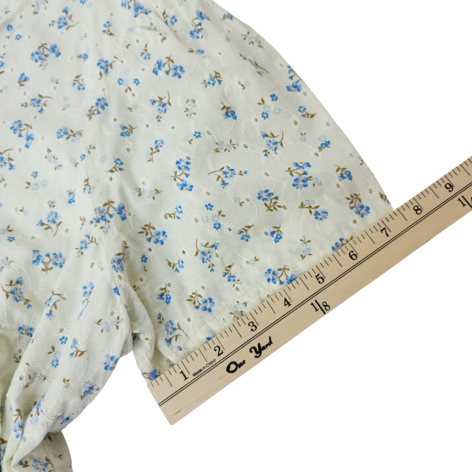 1.STATE Womens 2X Blue Floral Eyelet Button Front V-Neck Short Sleeve Blouse - Thumbnail 6
