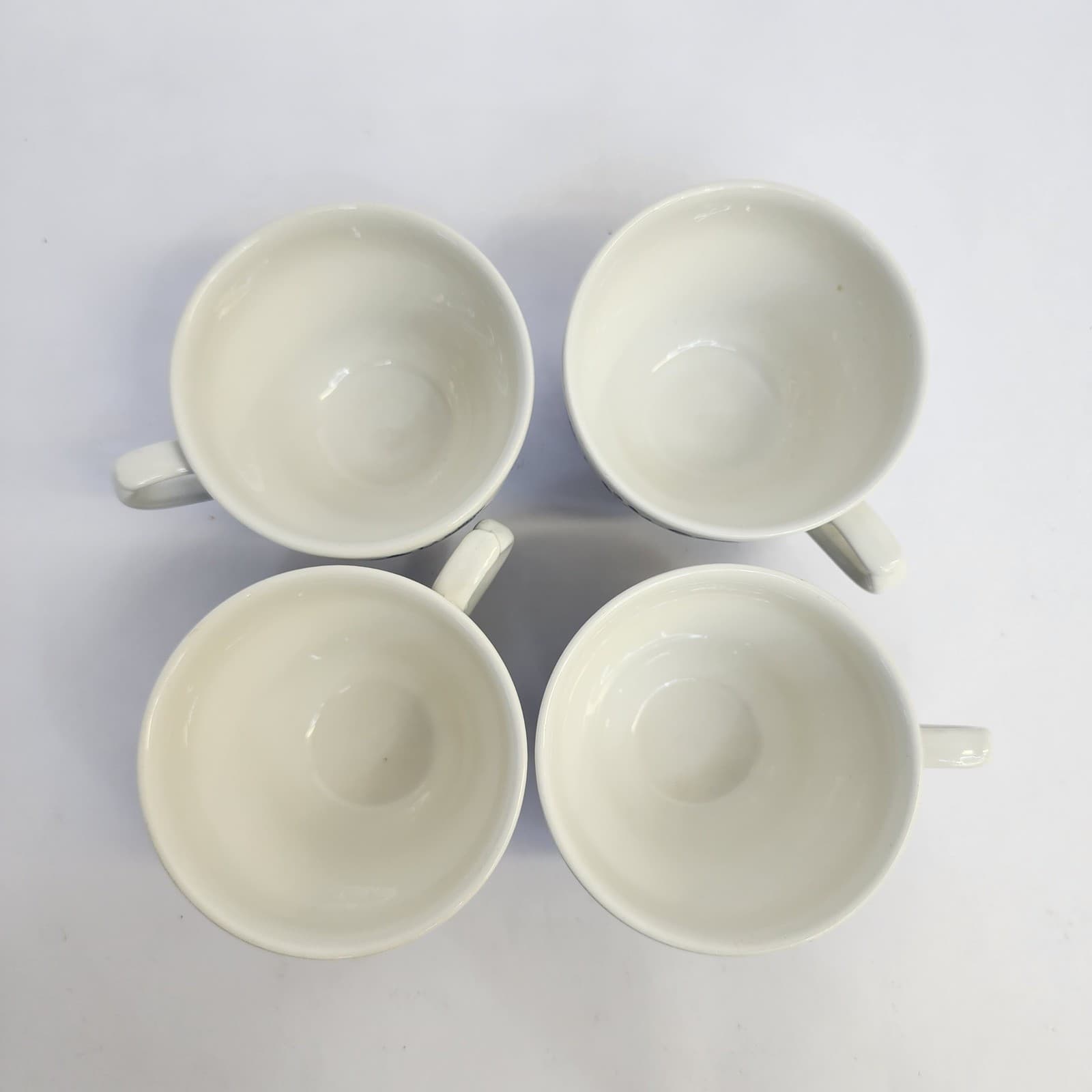 Churchill England Blue Willow Tea Cups Set of 4 Blue White Ironstone Vintage - Thumbnail 2