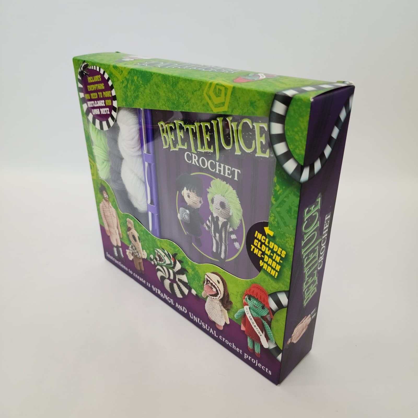 Beetlejuice Crochet Kit Thunder Bay Press 12 Projects Glow In The Dark Yarn NEW - Thumbnail 4