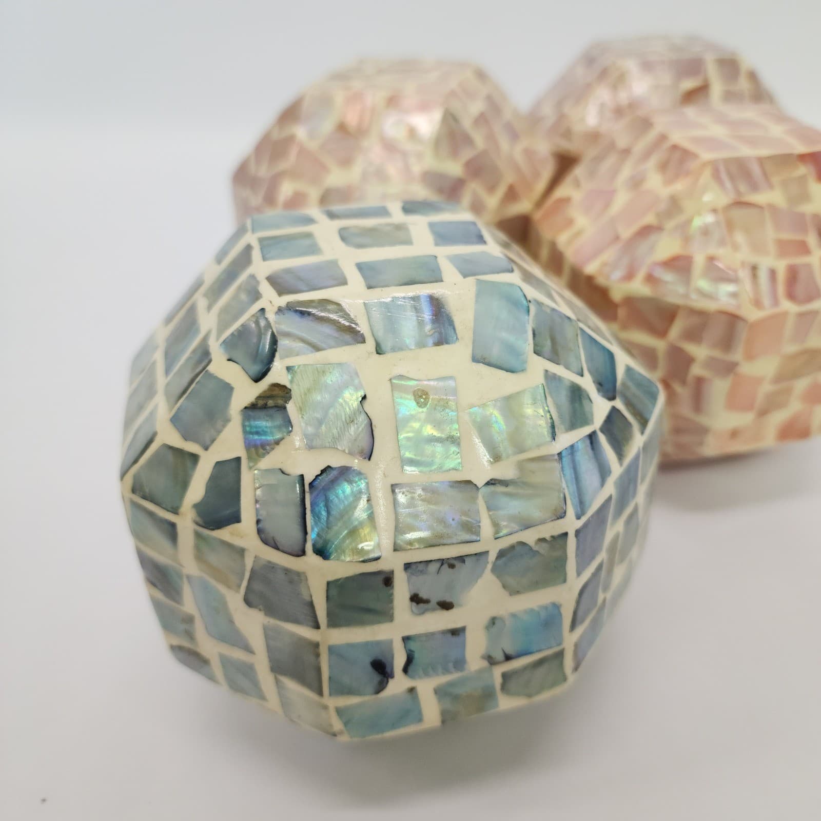 Mother of Pearl Mosaic Decorative Spheres Faceted Geometric Orbs Set of 4 - Thumbnail 3
