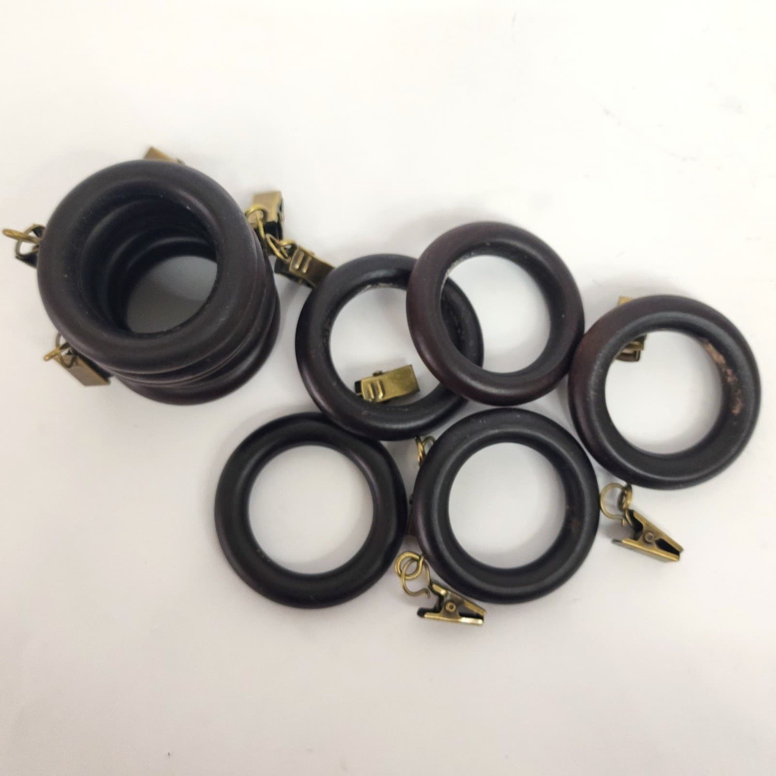 VTG 90s Dark Espresso Wood Curtain Rings with Clips Set of 10 - Thumbnail 3