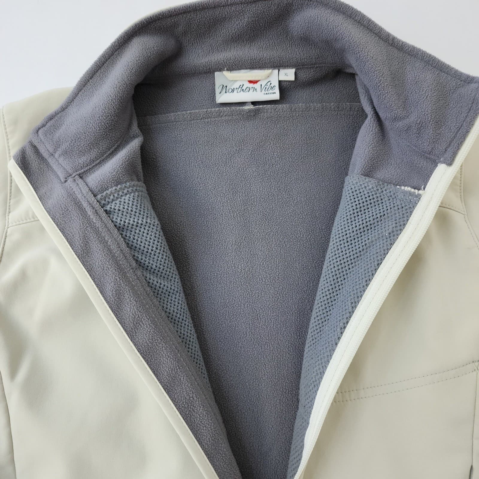 Northern Vibe Whistler Canada Mens XL Softshell Jacket Cream Fleece Lined Zip - Thumbnail 4
