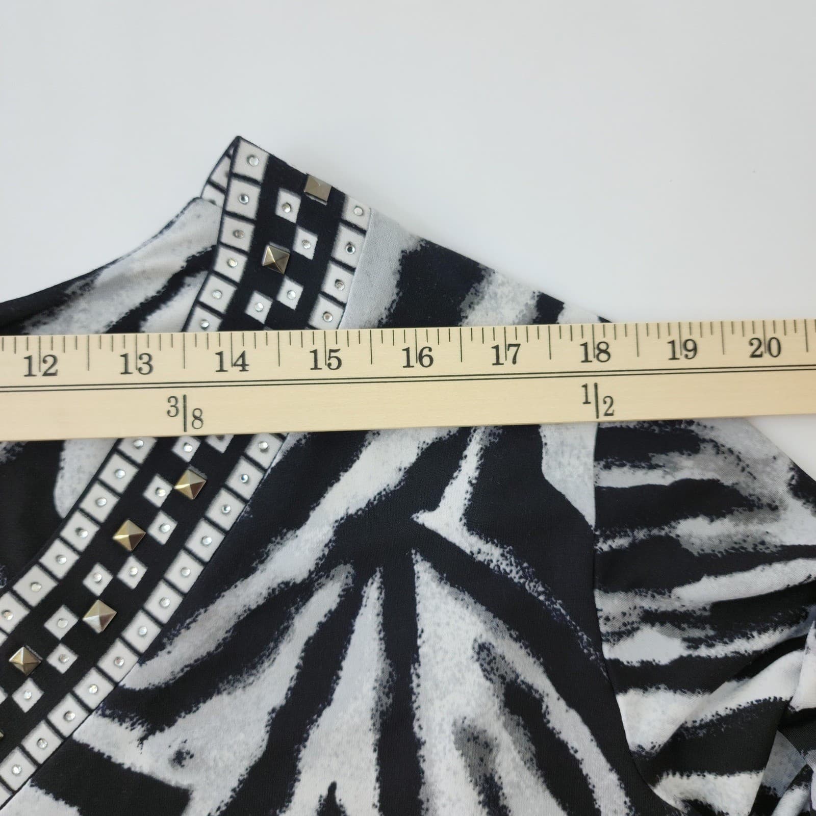 JM Collection Woman Zebra Print V-Neck Studded Top Black White 3X 3/4 Sleeve - Thumbnail 4