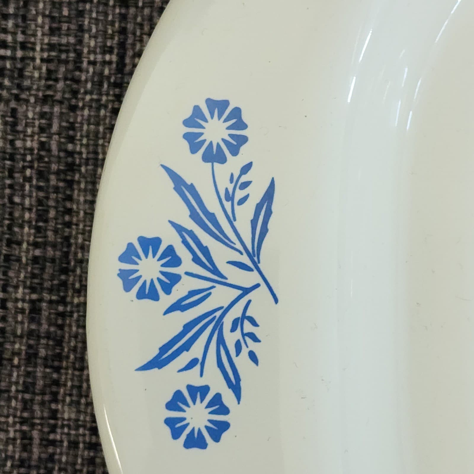 Vintage Corning Ware Blue Cornflower P-19 Meat Platter 16 Inch Oval Tree Well - Thumbnail 2