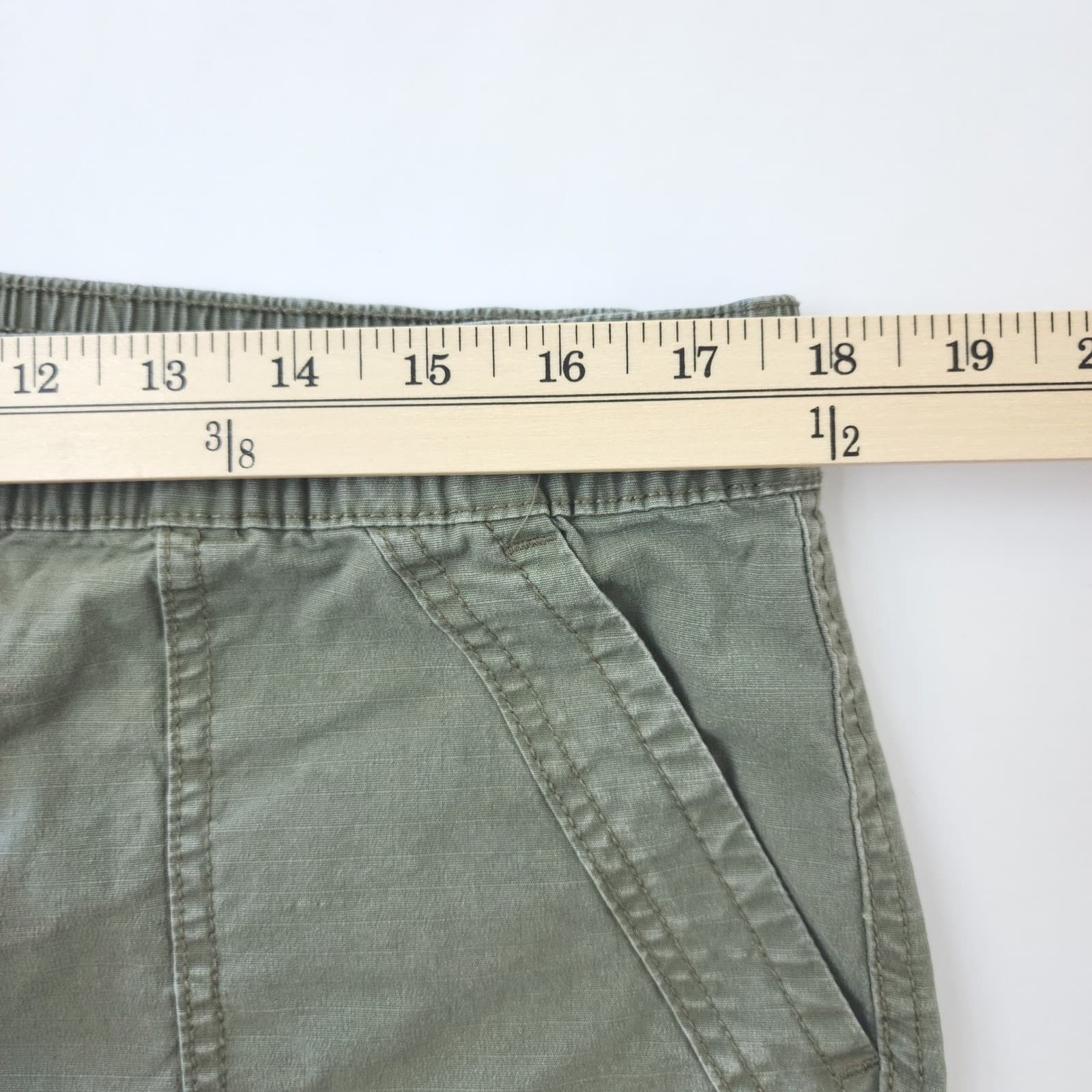 Natural Reflections Women's Olive Green Utility Shorts Elastic Waist Size L - Thumbnail 3