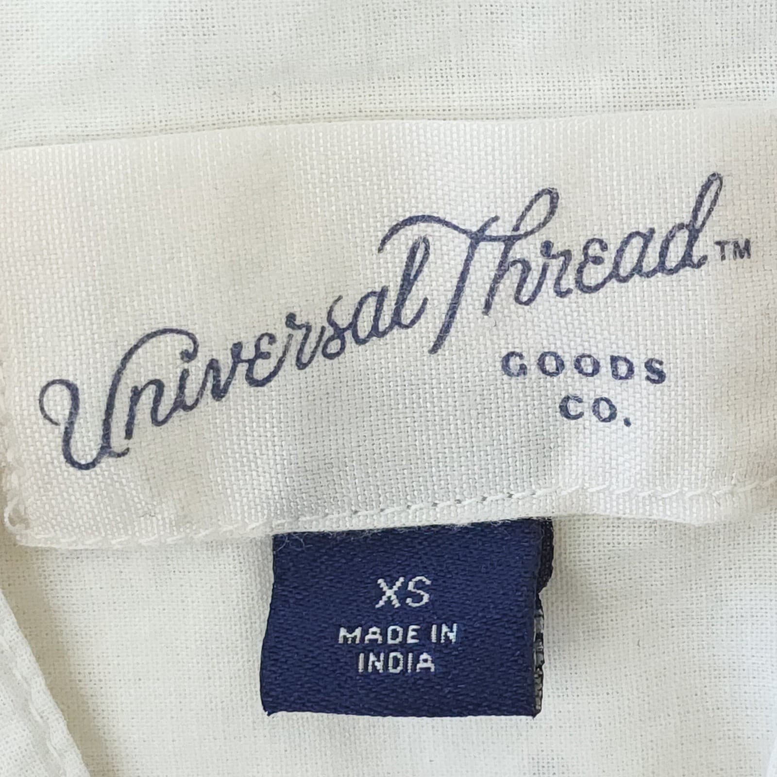 Universal Thread Cream Shell Eyelet Embroidered Split V-Neck Blouse XS Boho Top - Thumbnail 3