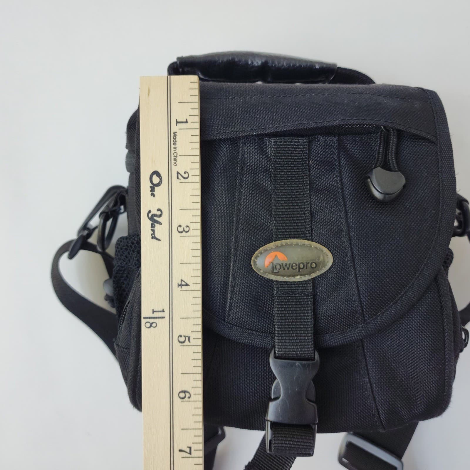 Lowepro EX 120 Digital Camera Shoulder Bag Black Padded Case with Strap - Thumbnail 7