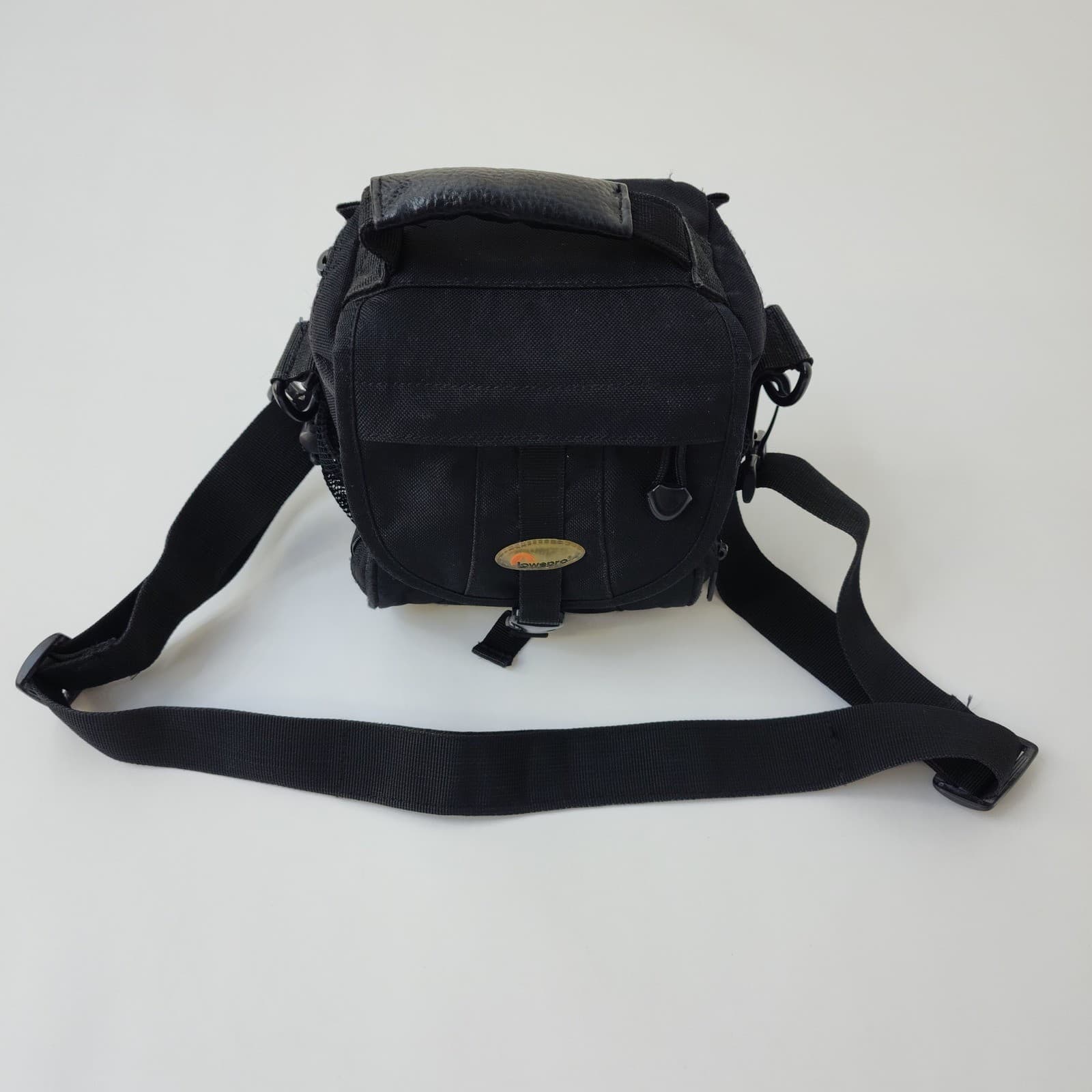 Lowepro EX 120 Digital Camera Shoulder Bag Black Padded Case with Strap - Thumbnail 2
