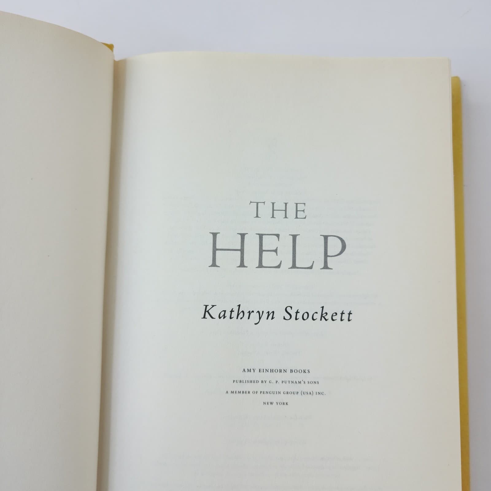 The Help by Kathryn Stockett Hardcover Novel 2009 Amy Einhorn Books Putnam 1st - Thumbnail 5