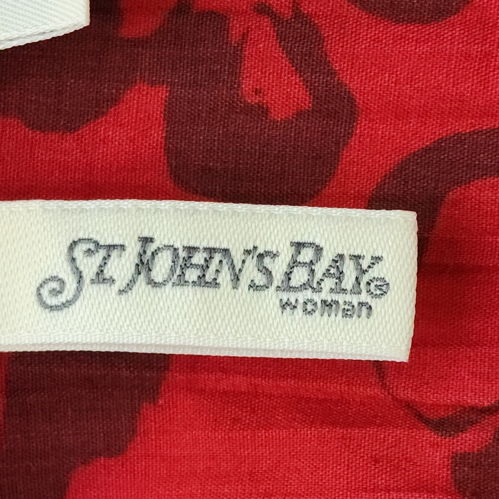 St Johns Bay Woman Red Black Floral Crinkle Button Down Blouse 1X 3/4 Sleeve - Thumbnail 4
