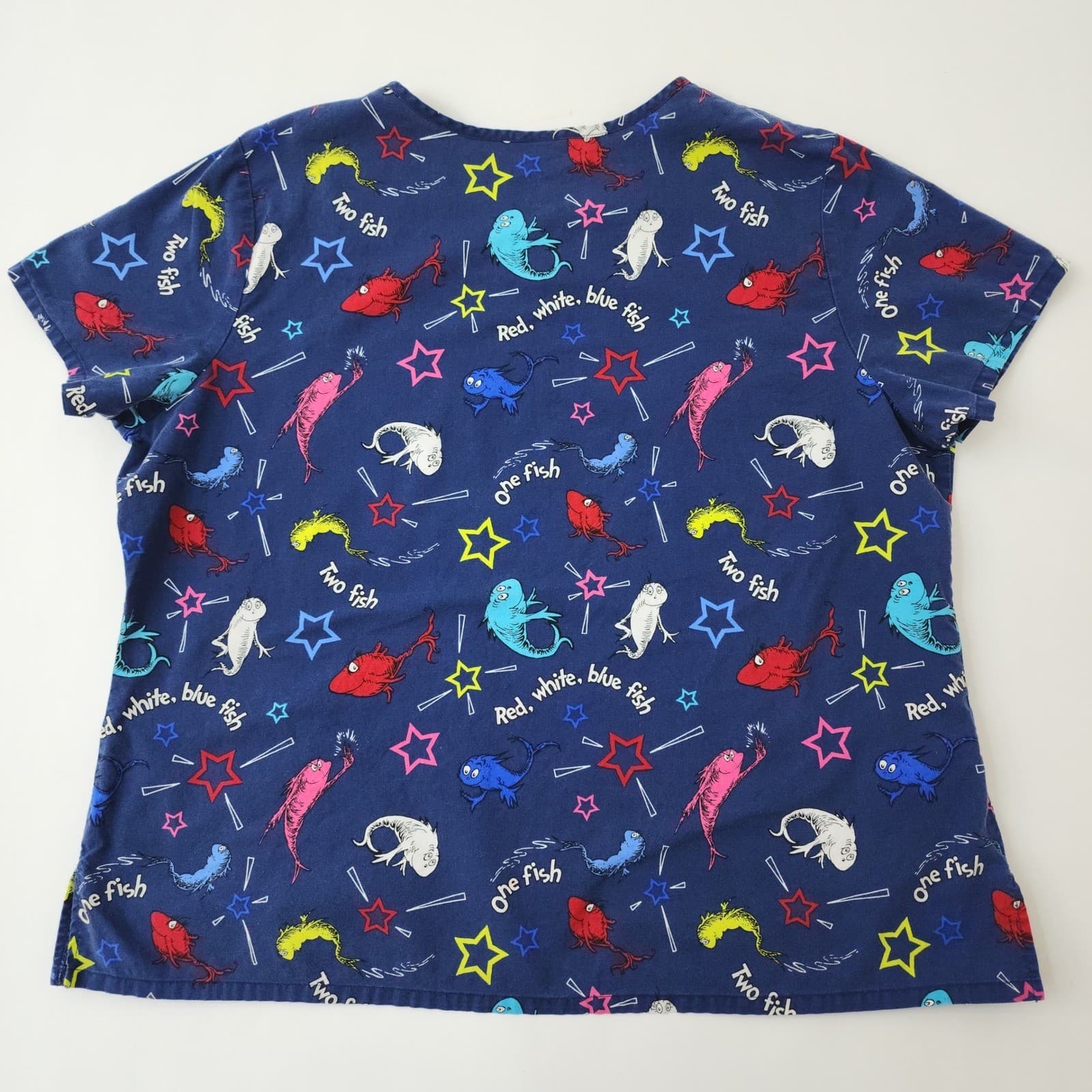 Dr. Seuss One Fish Two Fish Red Fish Blue Fish Scrub Top Navy V-Neck XL - Thumbnail 5