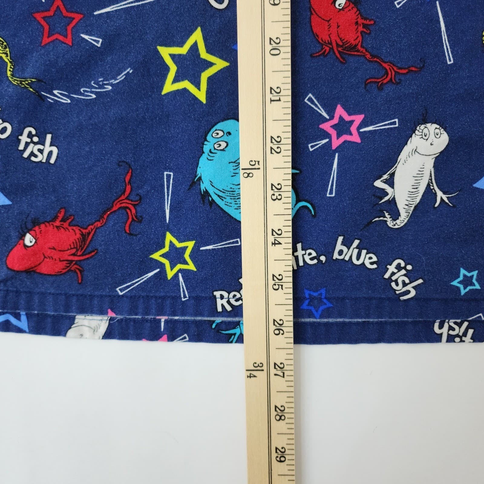 Dr. Seuss One Fish Two Fish Red Fish Blue Fish Scrub Top Navy V-Neck XL - Thumbnail 2