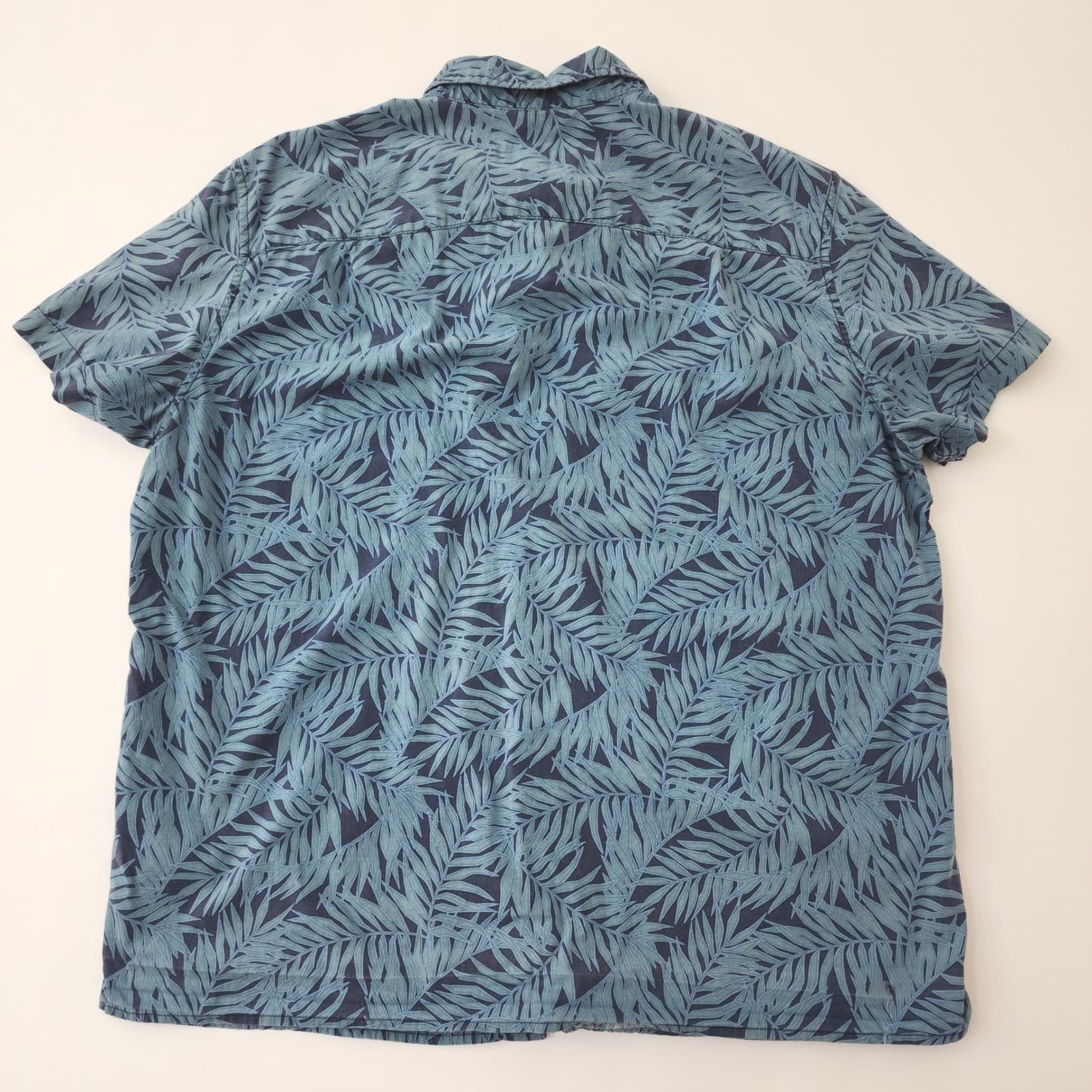 American Eagle Mens XL Flex Tropical Palm Leaf Print Short Sleeve Button Up - Thumbnail 2