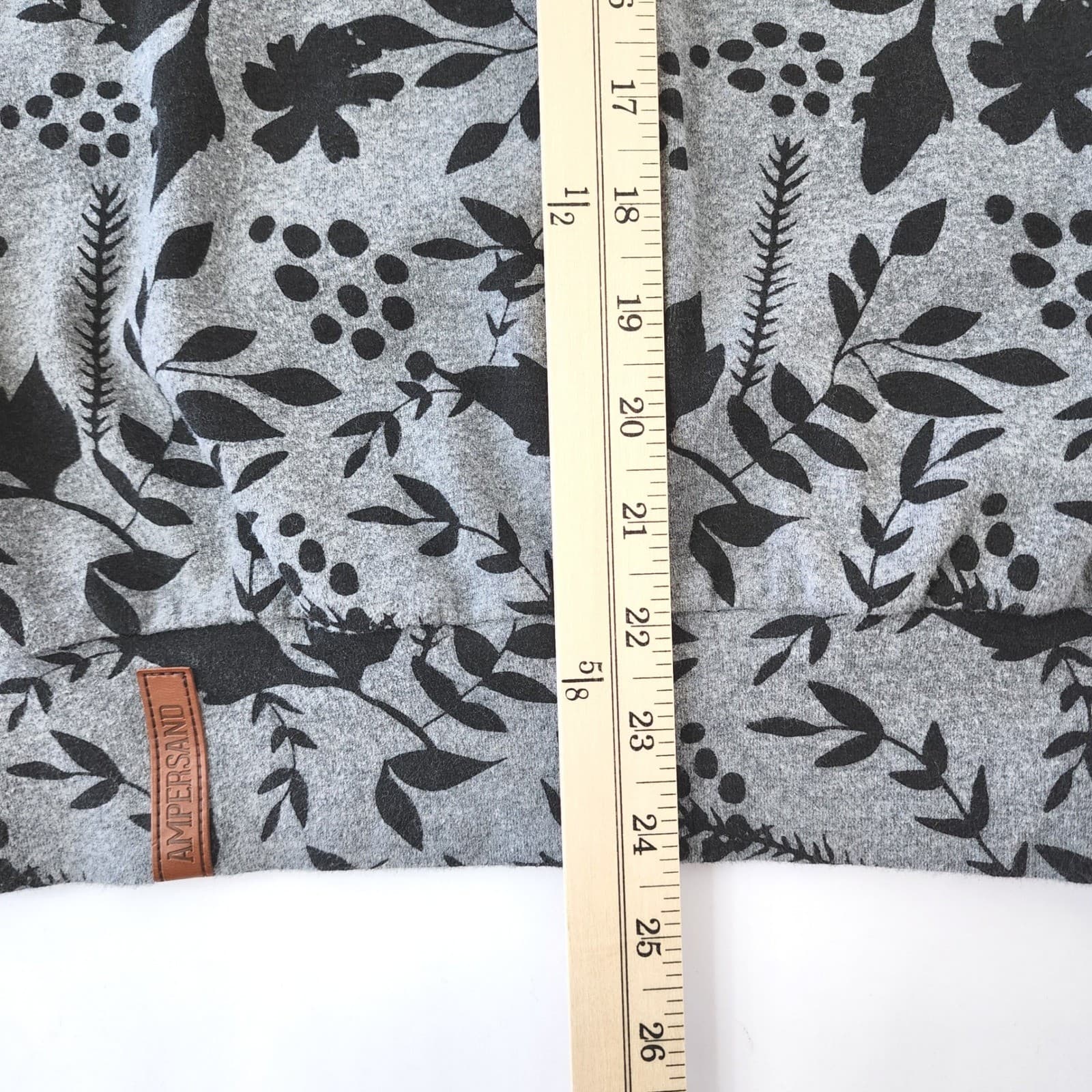 Ampersand Avenue Gray Black Floral Botanical Crewneck Sweatshirt XS Pullover - Thumbnail 2