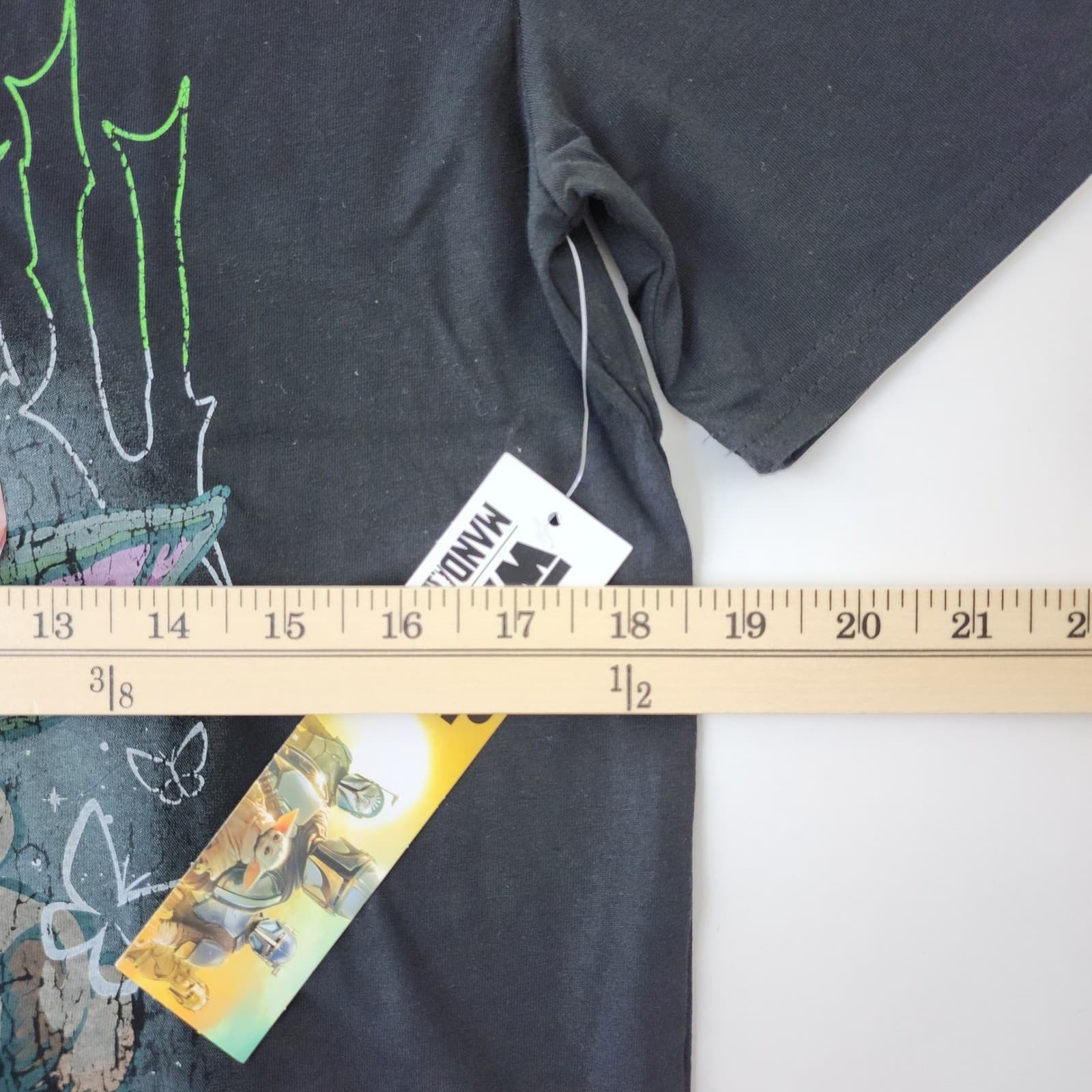 Star Wars The Mandalorian Grogu This Is The Way Black Graphic T-Shirt Small NWT - Thumbnail 4