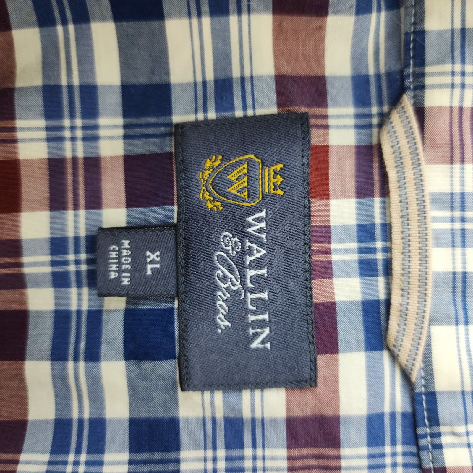 Wallin & Bros Mens XL Blue Burgundy Plaid Button Down Long Sleeve Shirt Pocket - Thumbnail 2