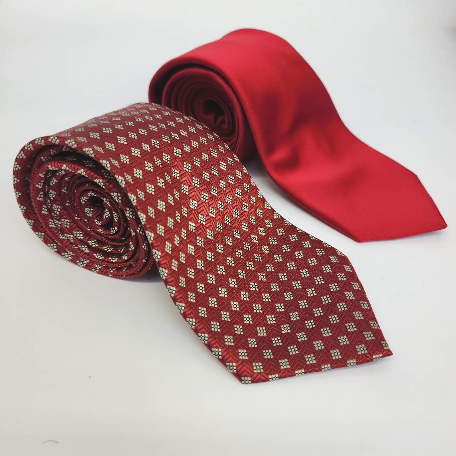 2 Men's Ties Joseph & Feiss Gold Solid Red & Baljian Italy Handmade Silk 100% - Thumbnail 2