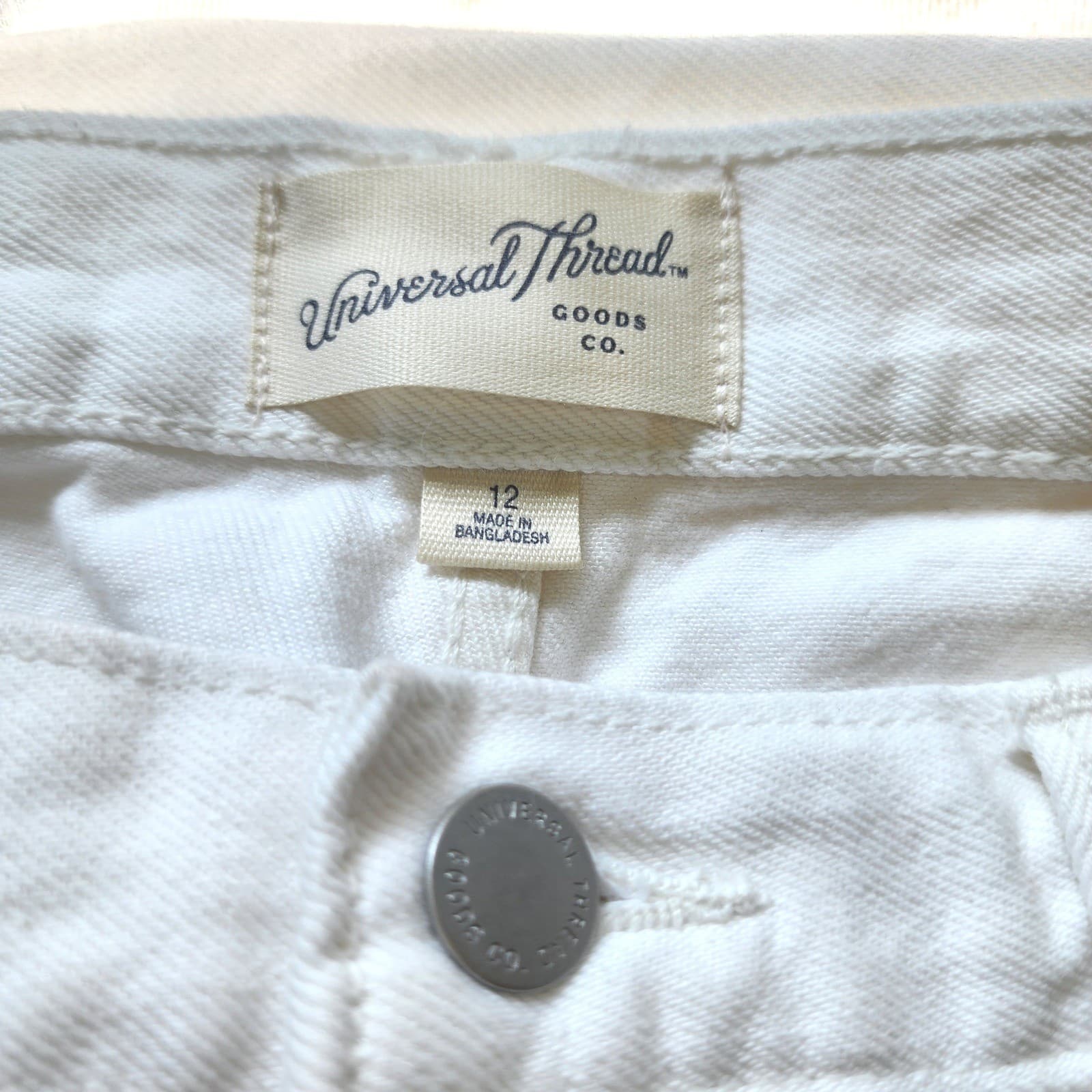 Universal Thread Womens High Rise Long Denim Shorts White Relaxed Fit Size 12 - Thumbnail 8