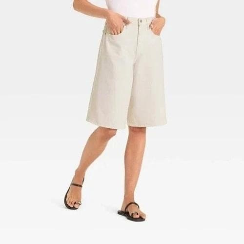 Universal Thread Womens High Rise Long Denim Shorts White Relaxed Fit Size 12 - Thumbnail 2