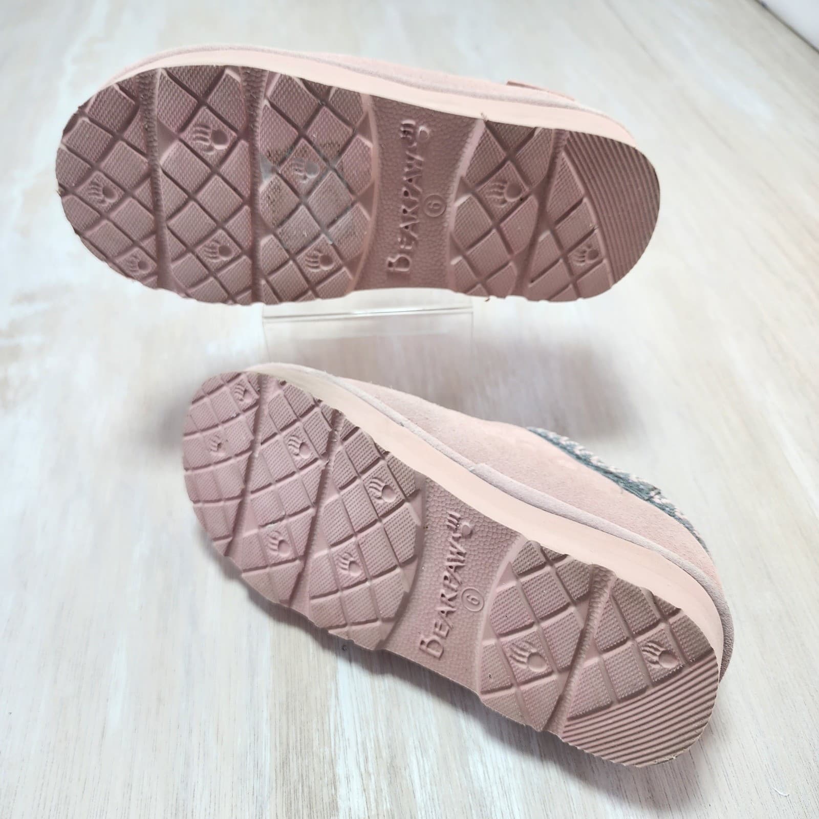 Bearpaw Kids Girls Pink Suede Slip On Slippers Mules Wool Blend Lining Size 6 - Thumbnail 5