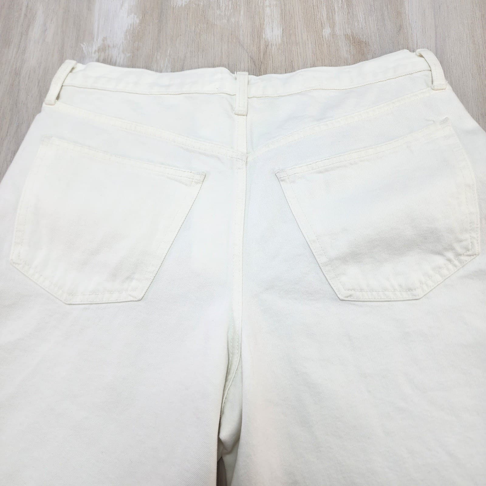 Universal Thread Womens High Rise Long Denim Shorts White Relaxed Fit Size 12 - Thumbnail 5