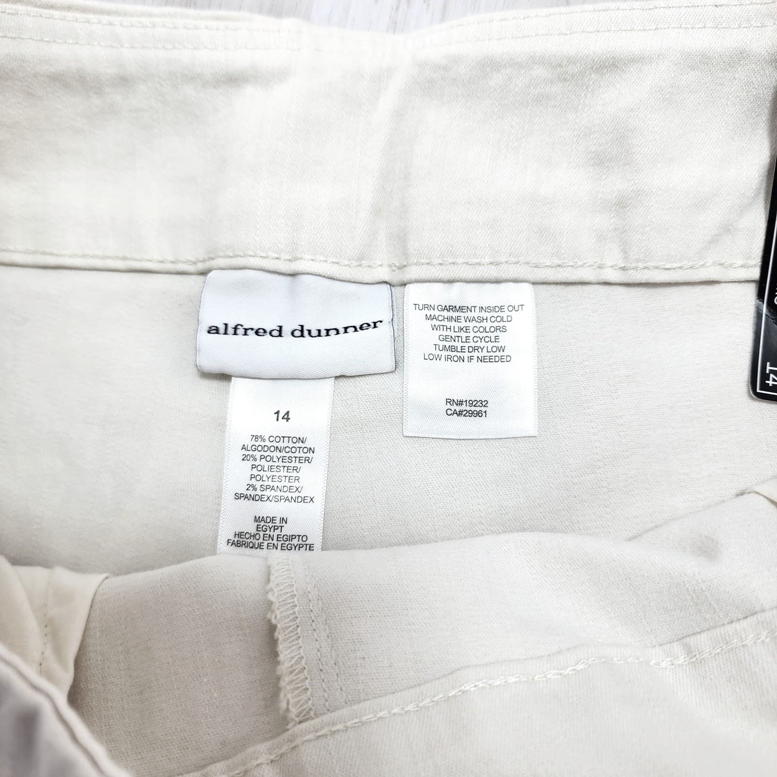 Alfred Dunner Allure Slim Fit Super Stretch Embroidered Crop Pants Cream Size 14 - Thumbnail 4