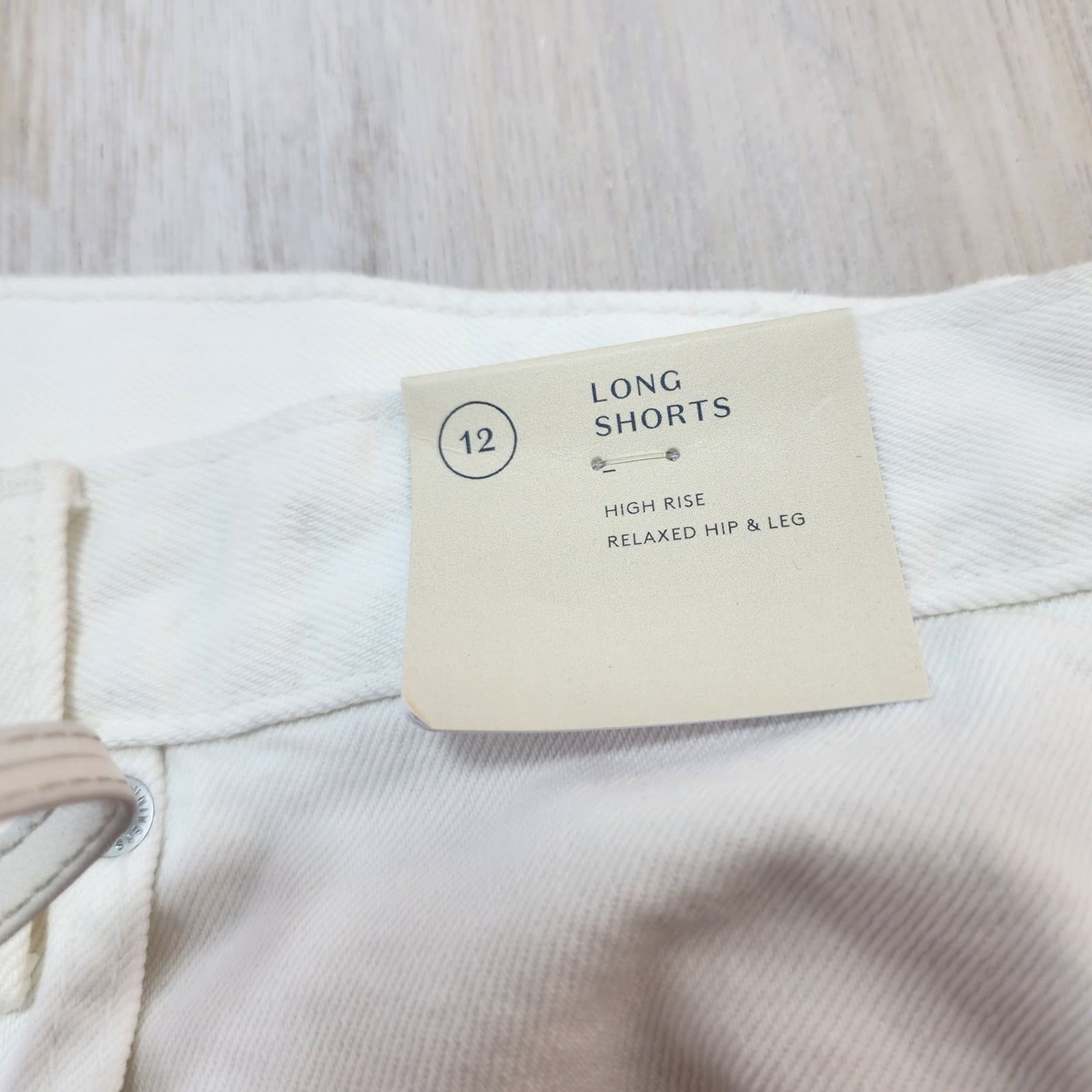 Universal Thread Womens High Rise Long Denim Shorts White Relaxed Fit Size 12 - Thumbnail 7