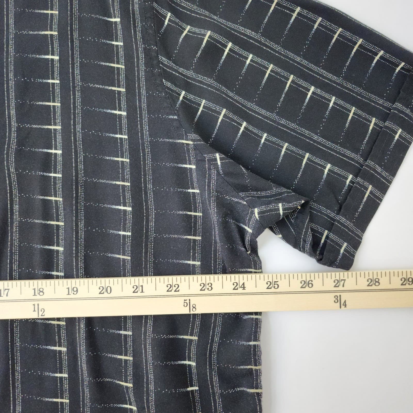 Axcess Claiborne Mens XL Blue Rayon Geometric Stripe Short Sleeve Button Down - Thumbnail 3