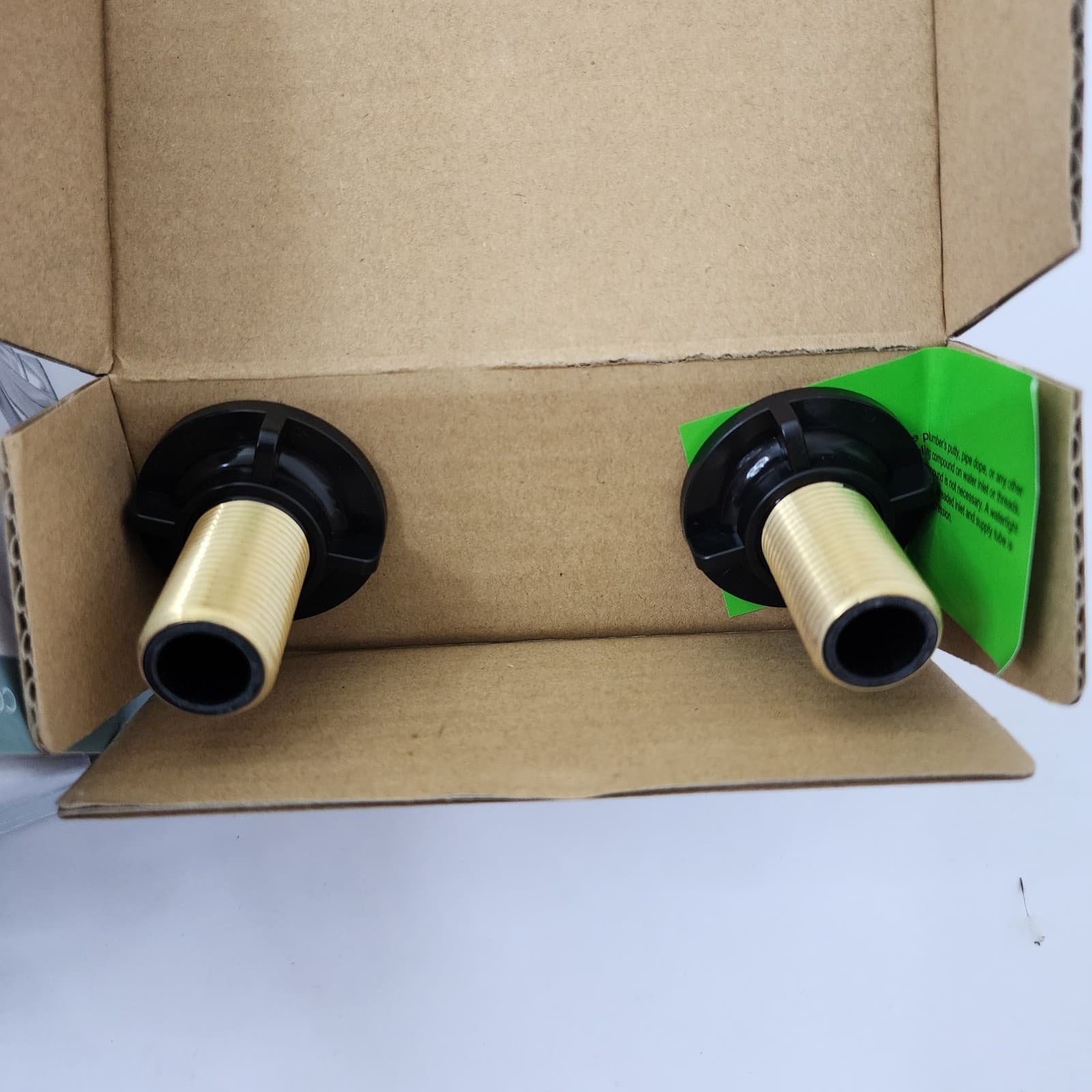 (Only One Faucet) Glacier Bay Builders 4 in Centerset 2-Handle Bathroom Faucet - Thumbnail 3