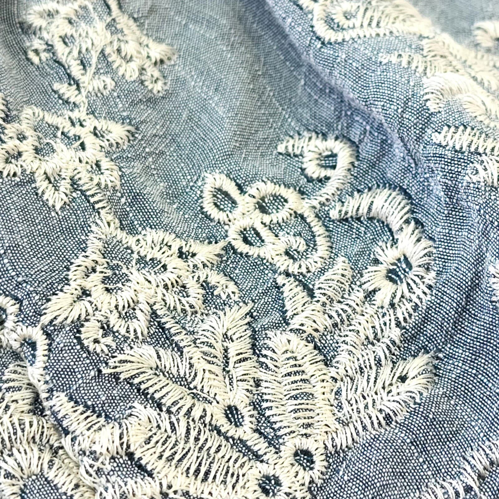 Fig and Flower Blue Embroidered Boho Bell Sleeve Blouse Small - Thumbnail 4