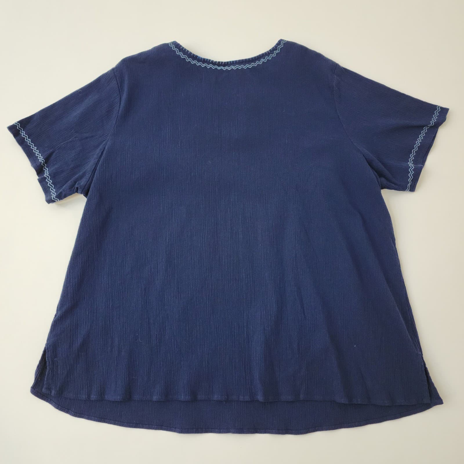 Denim & Co Navy Blue Crinkle Gauze Embroidered V-Neck Short Sleeve Blouse Top - Thumbnail 8