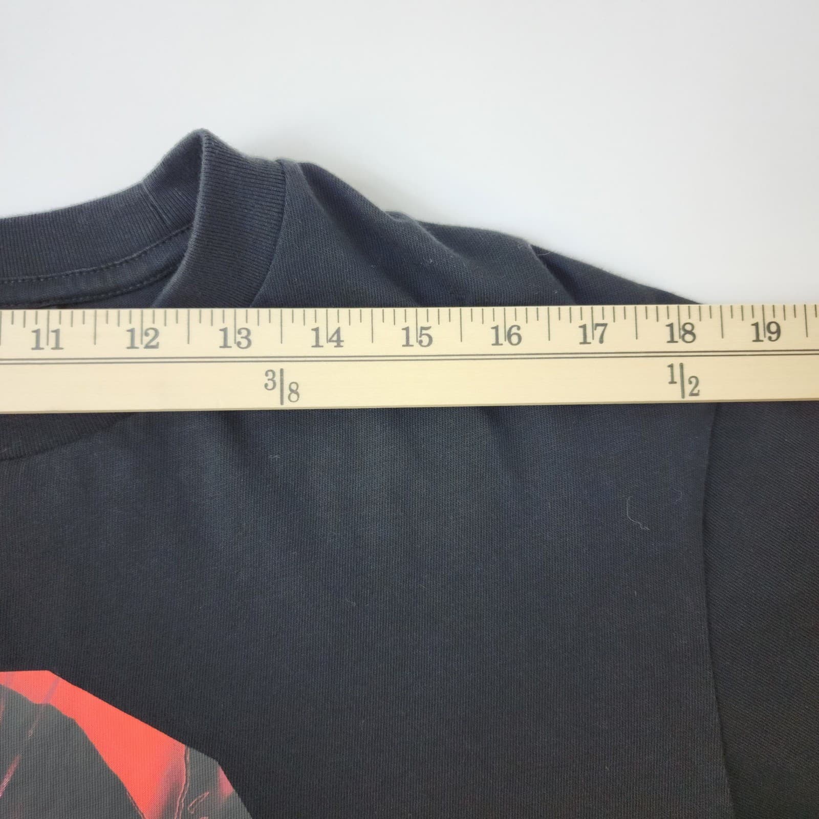 Uniqlo UT Kaiju No. 8 Graphic T-Shirt Mens Large Black Anime Manga Tee 469941 - Thumbnail 8