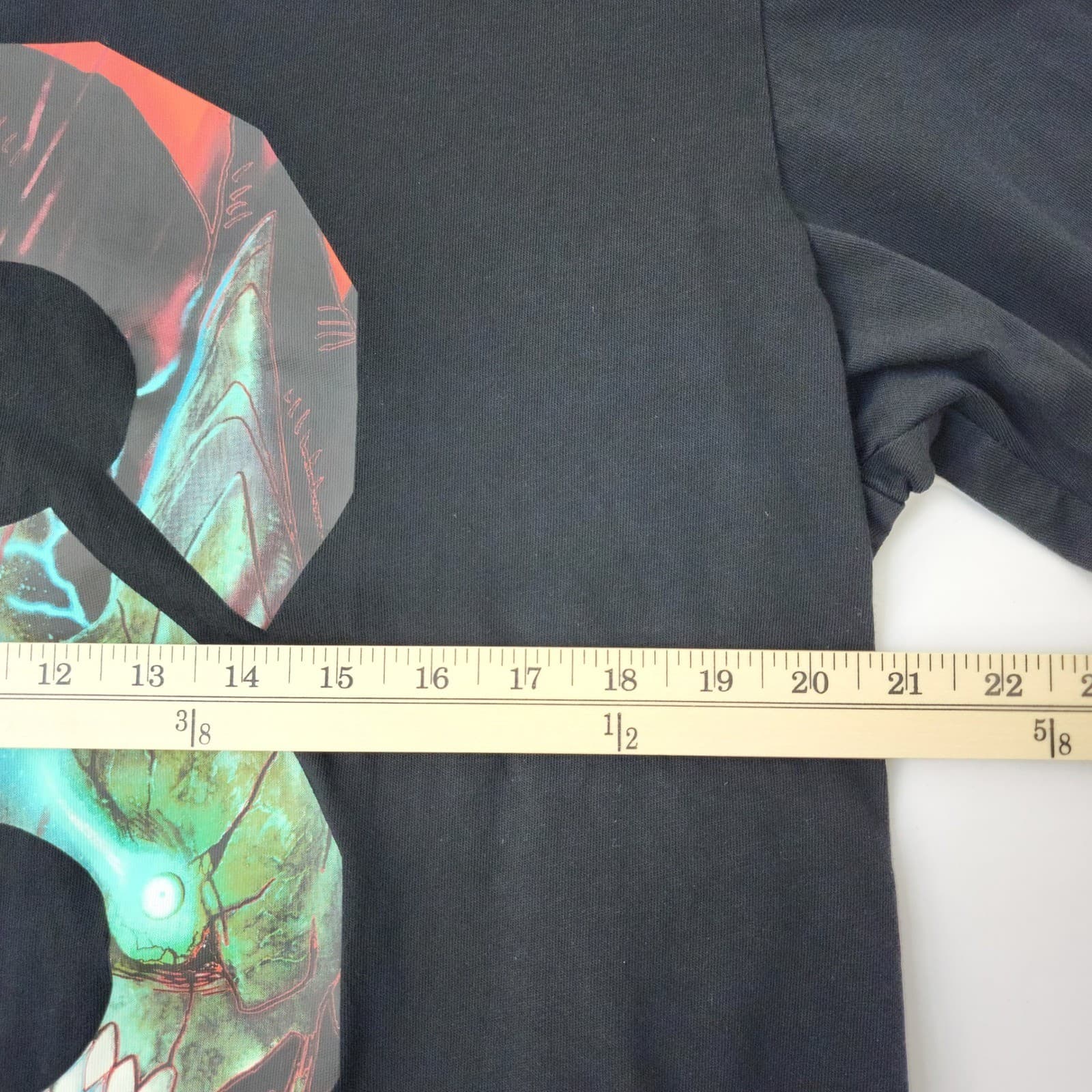 Uniqlo UT Kaiju No. 8 Graphic T-Shirt Mens Large Black Anime Manga Tee 469941 - Thumbnail 7