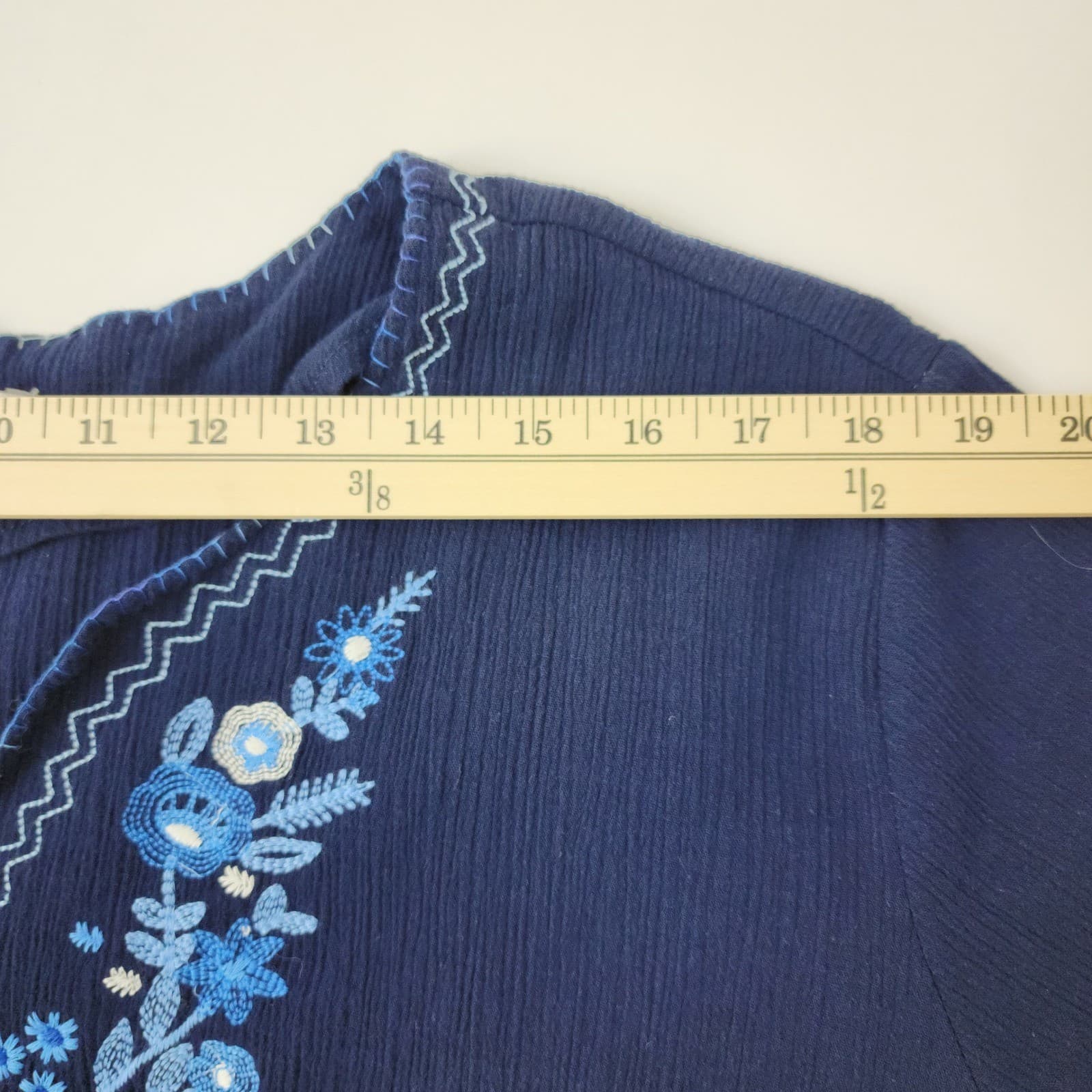 Denim & Co Navy Blue Crinkle Gauze Embroidered V-Neck Short Sleeve Blouse Top - Thumbnail 5