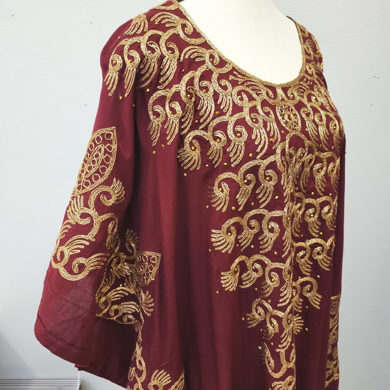 M&N Dira Time Burgundy Gold Embroidered Kaftan Maxi Dress Rhinestone Embellished - Thumbnail 2