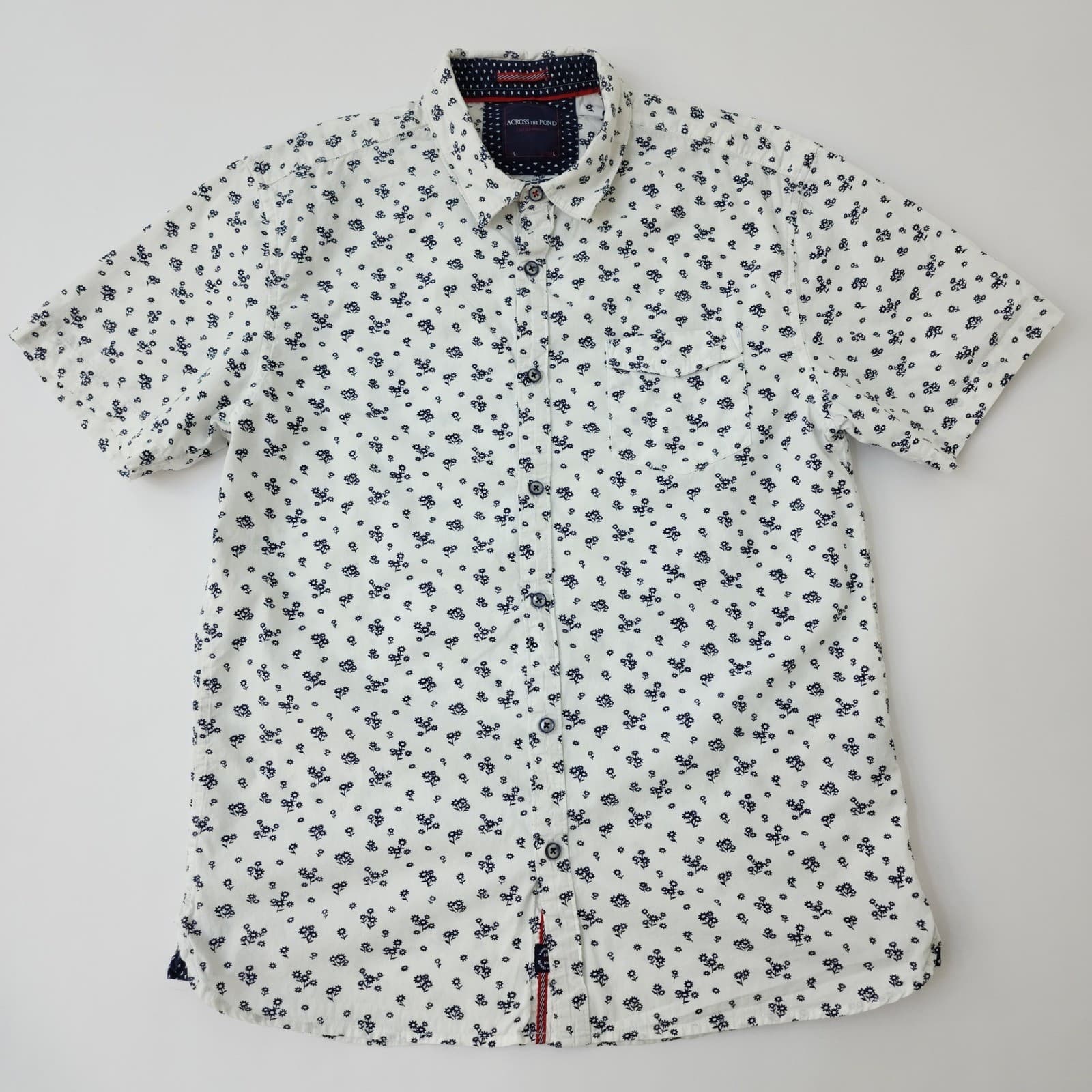Across The Pond Teens Large White Navy Floral Print Short Sleeve Button Down