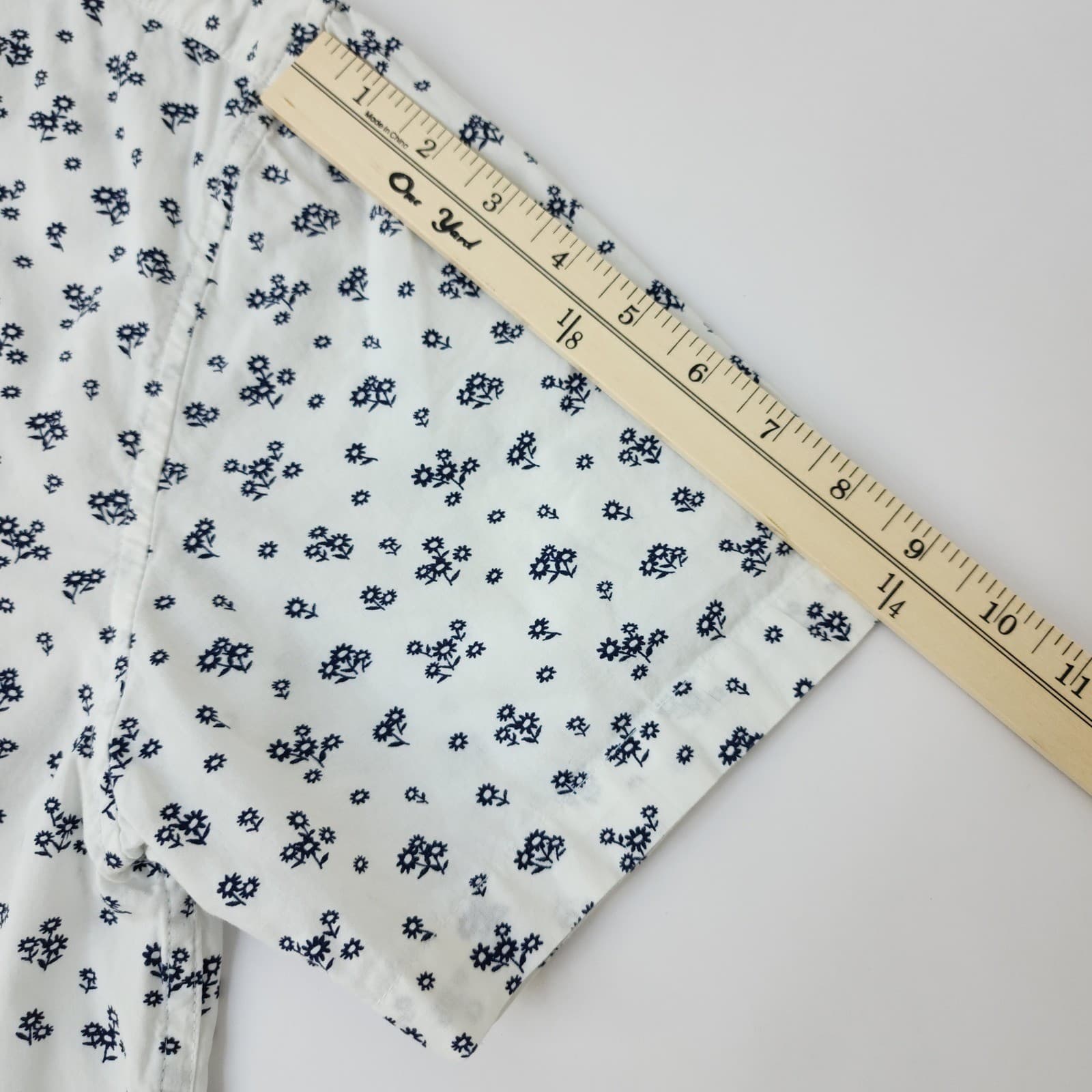 Across The Pond Teens Large White Navy Floral Print Short Sleeve Button Down - Thumbnail 9