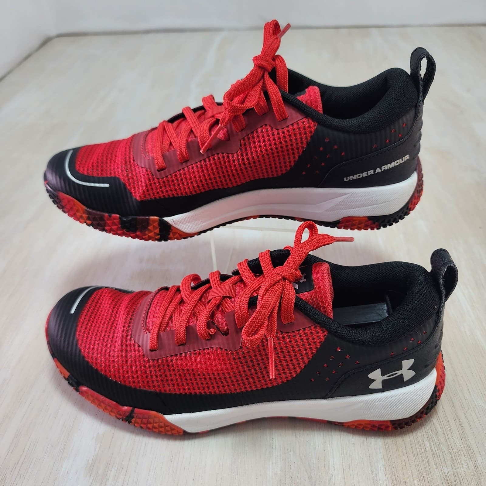 Under Armour Kids grade school Red Black Sneakers Shoes 3000144-600 Size 6Y - Thumbnail 4