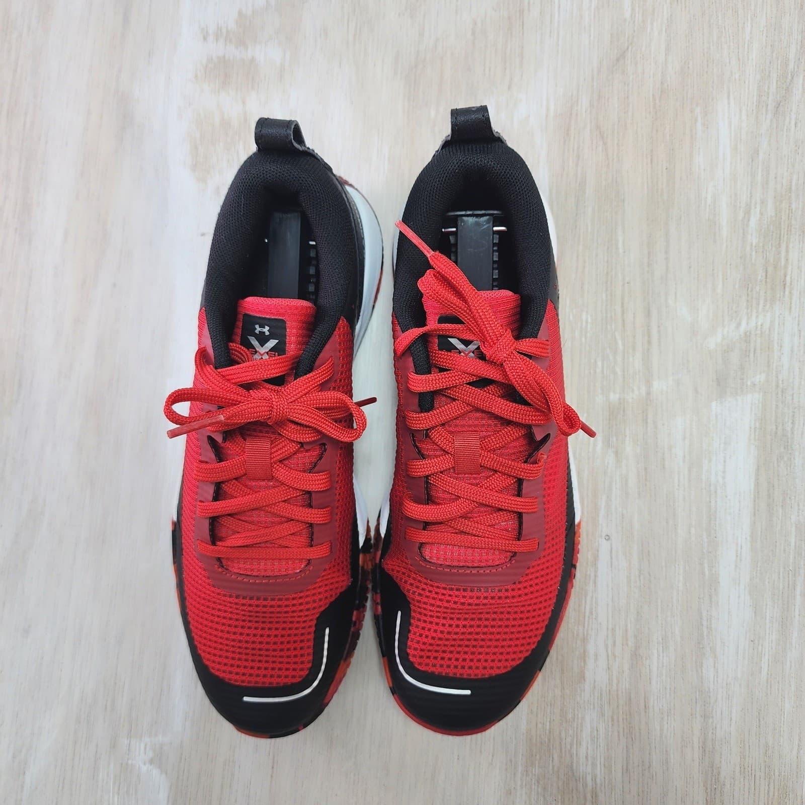 Under Armour Kids grade school Red Black Sneakers Shoes 3000144-600 Size 6Y - Thumbnail 2