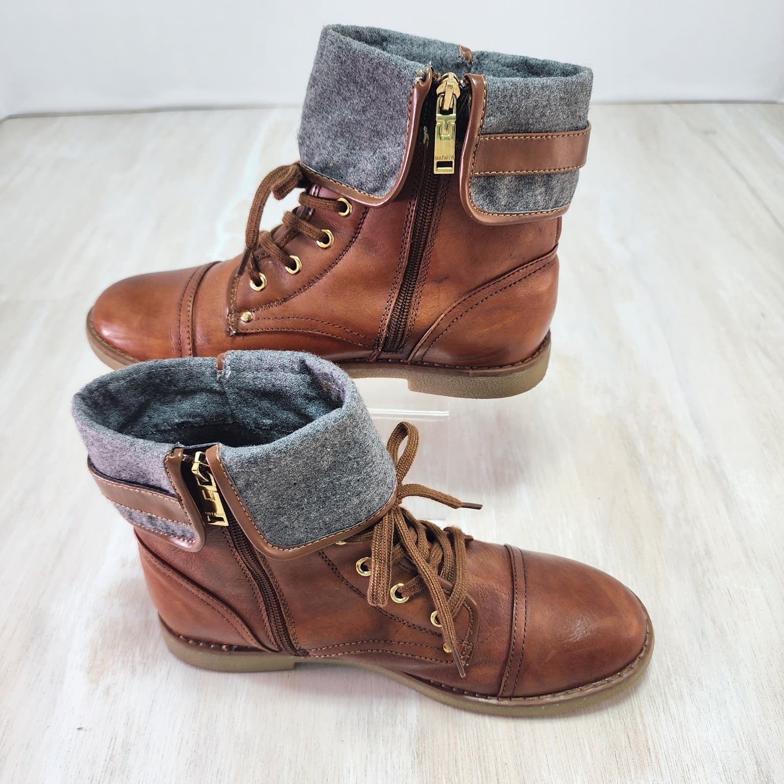 Tommy Hilfiger Womens Brown Cap Toe Combat Boots Grey Felt Cuff Size 9.5M - Thumbnail 4