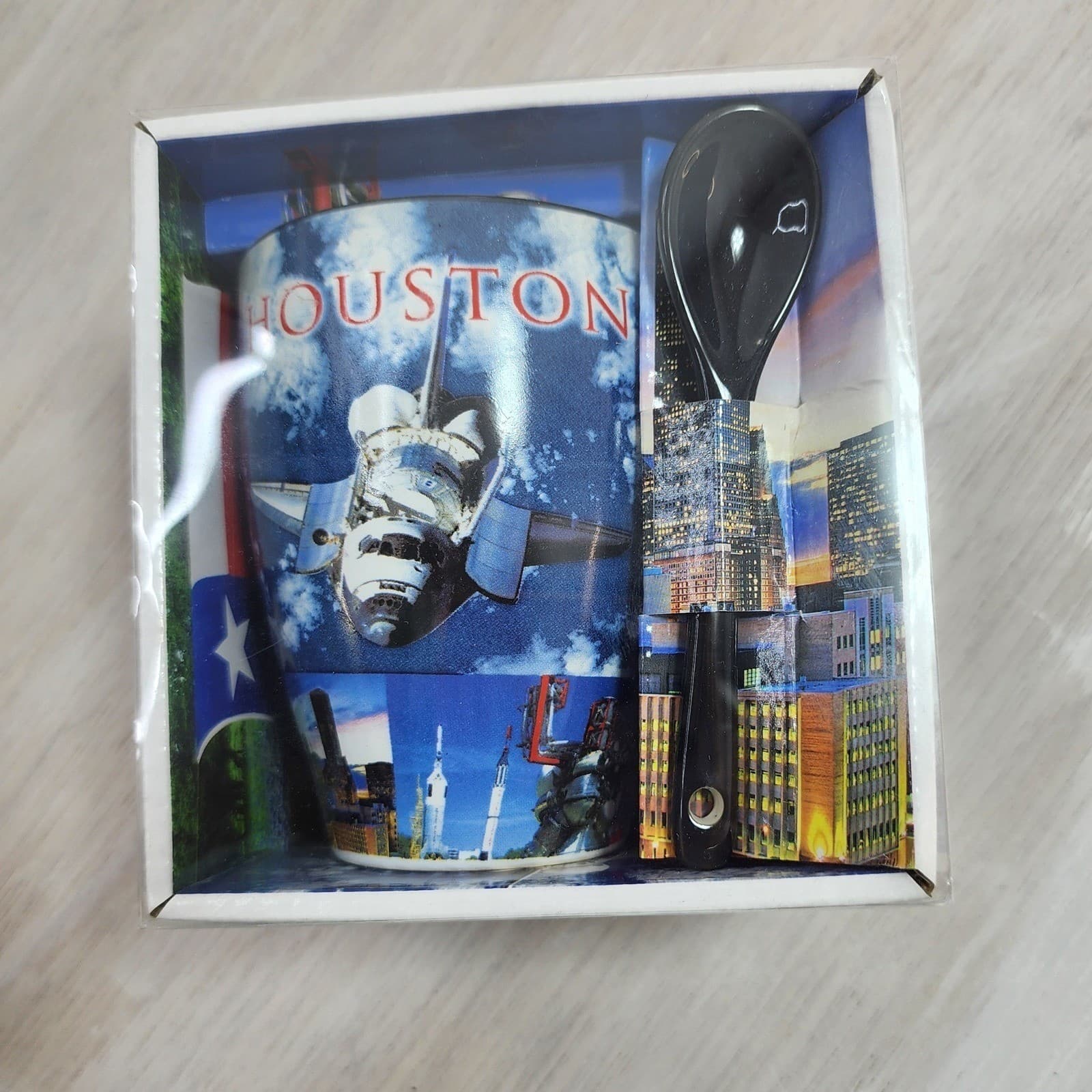 Houston Texas Space Shuttle Souvenir Mug and Spoon Set Postcard Factory New - Thumbnail 2