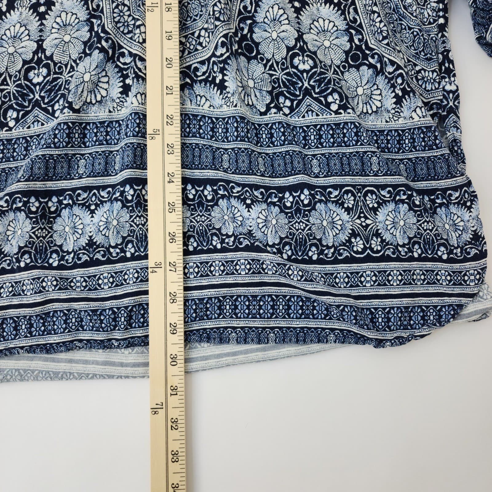 Fig and Flower Blue Paisley Floral Medallion Boho Tunic Top XL Womens 3/4 Sleeve - Thumbnail 4