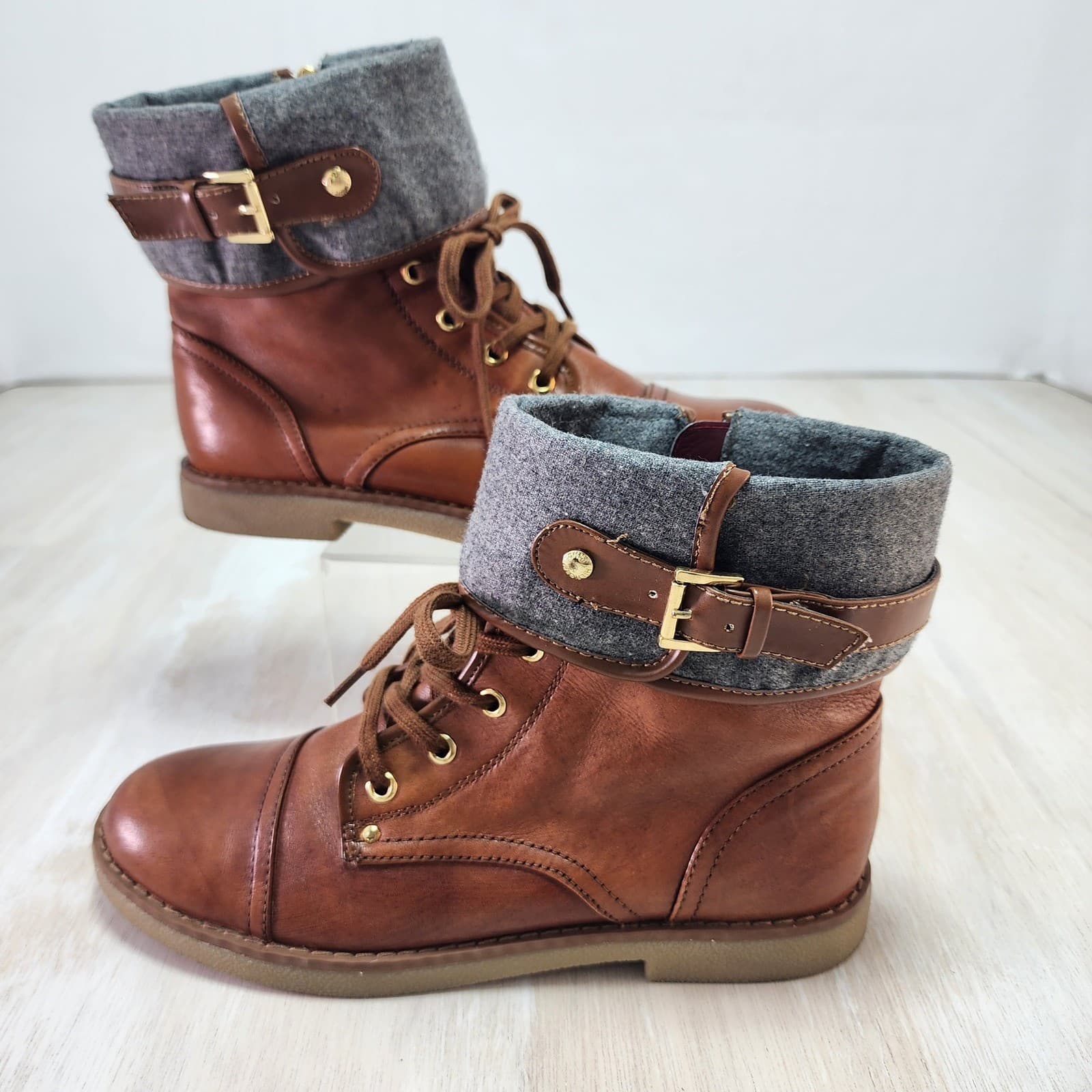 Tommy Hilfiger Womens Brown Cap Toe Combat Boots Grey Felt Cuff Size 9.5M