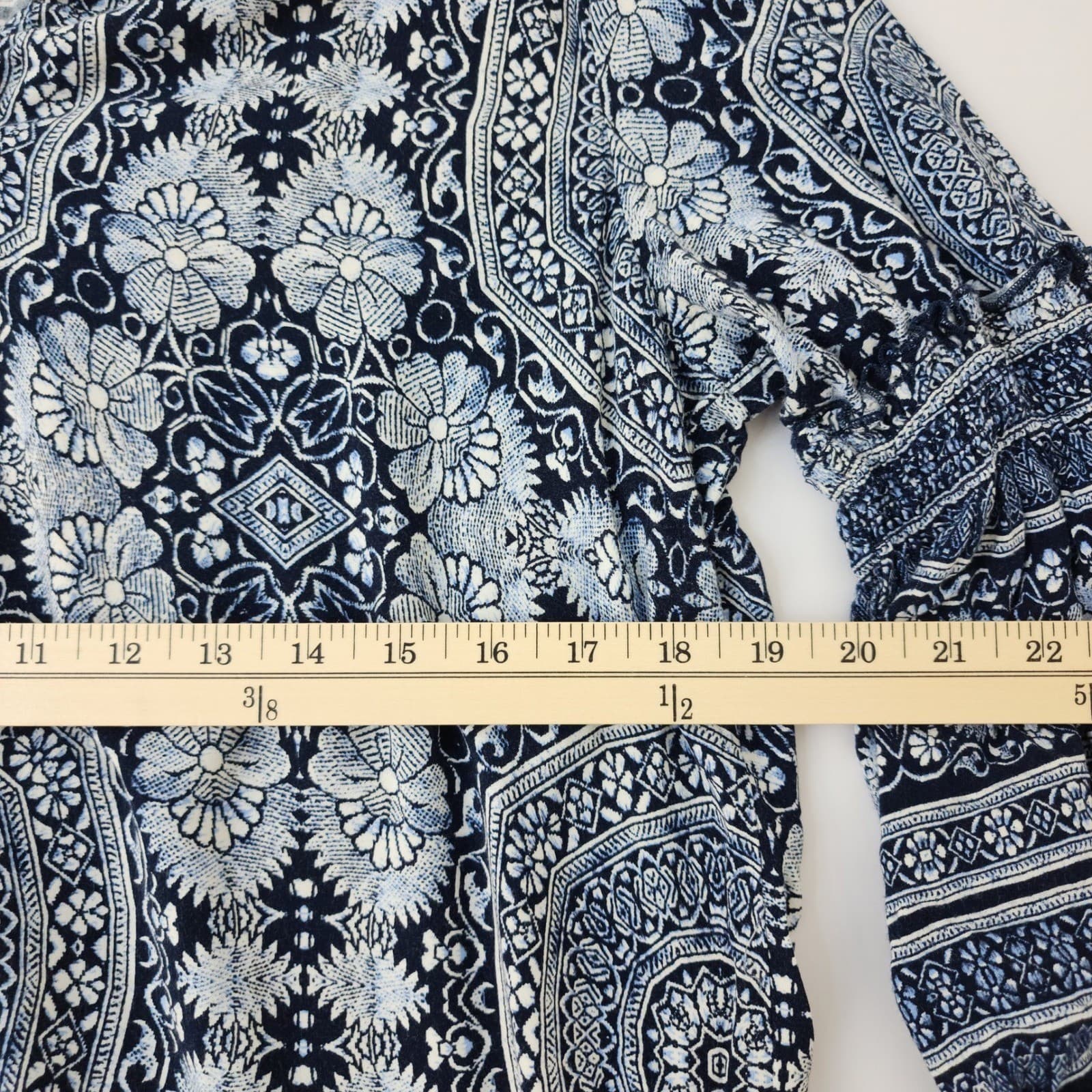 Fig and Flower Blue Paisley Floral Medallion Boho Tunic Top XL Womens 3/4 Sleeve - Thumbnail 5