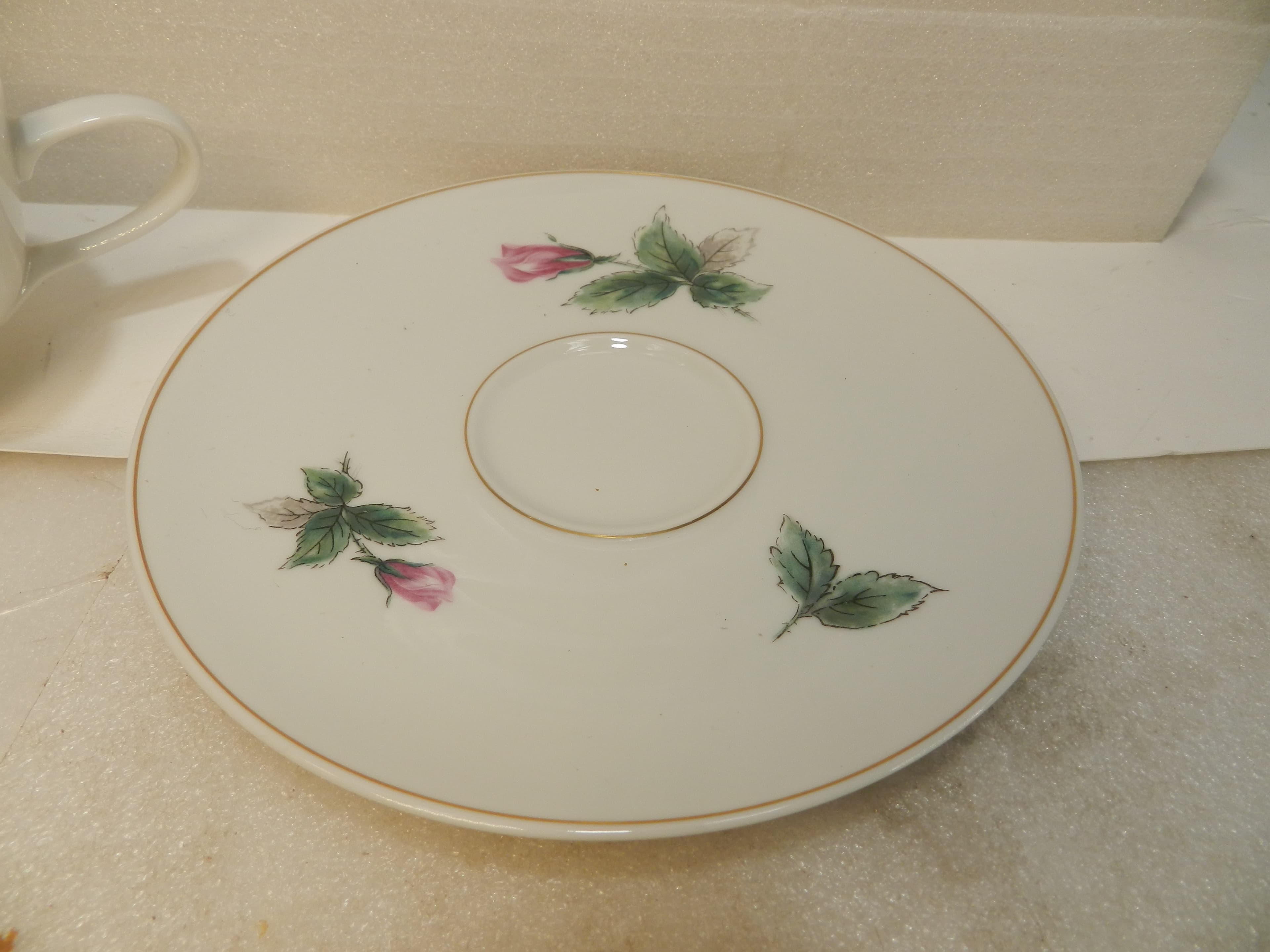 3 Vintage Rosenthal Continental Victorian Rose Tea Cups w/ Saucers (P89J) - Thumbnail 5