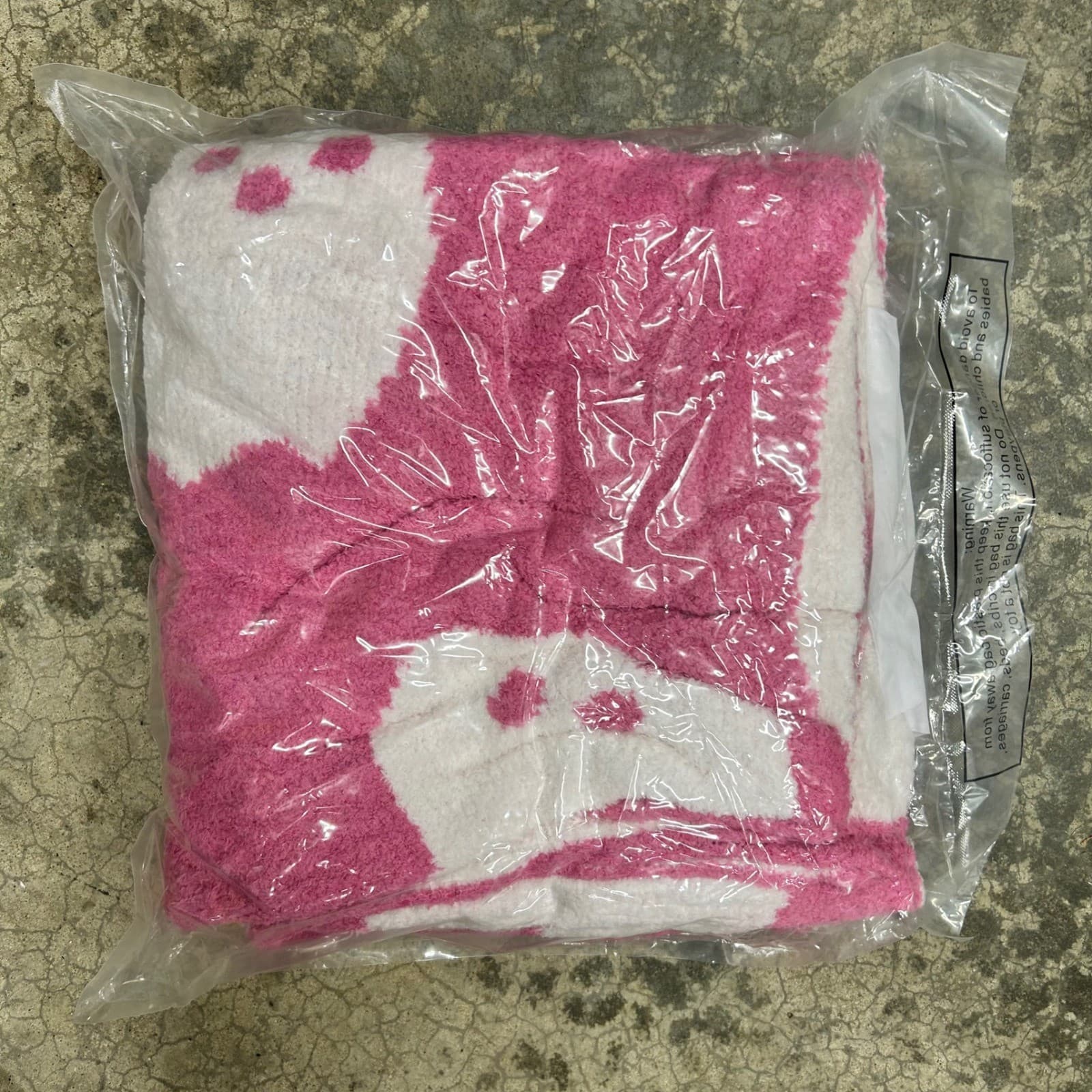 Ghost Throw Blanket Pink and White Halloween Soft Plush - Thumbnail 5